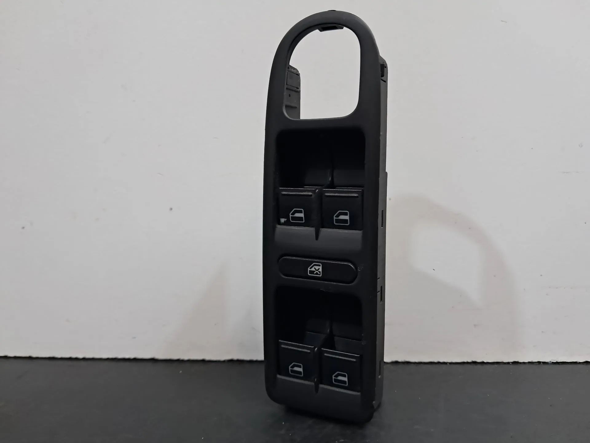 Commande / interrupteur lève-vitre Avant gauche VOLKSWAGEN Golf VI (5K1)