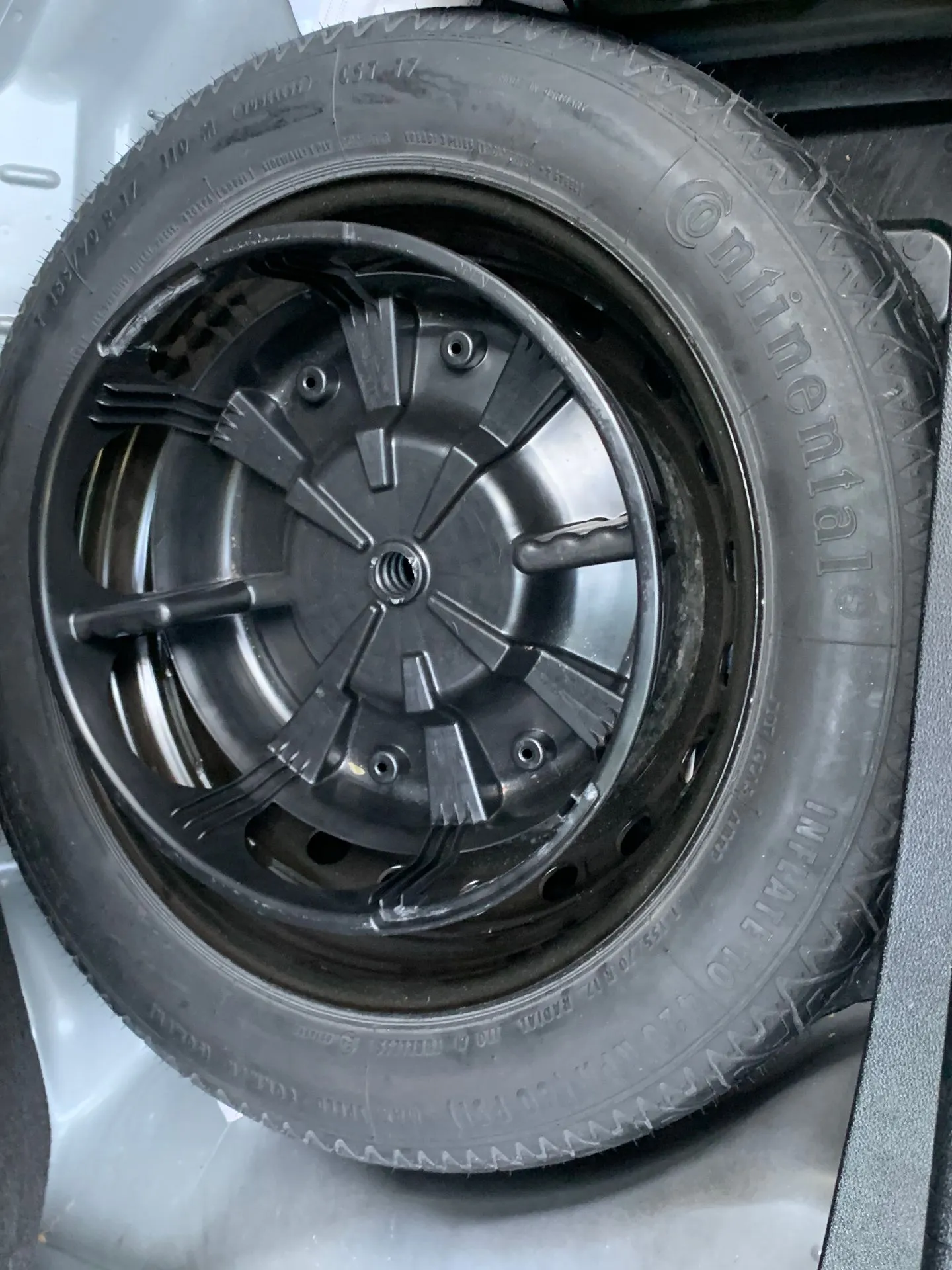 Pneu suplente MERCEDES-BENZ Classe E (W212)