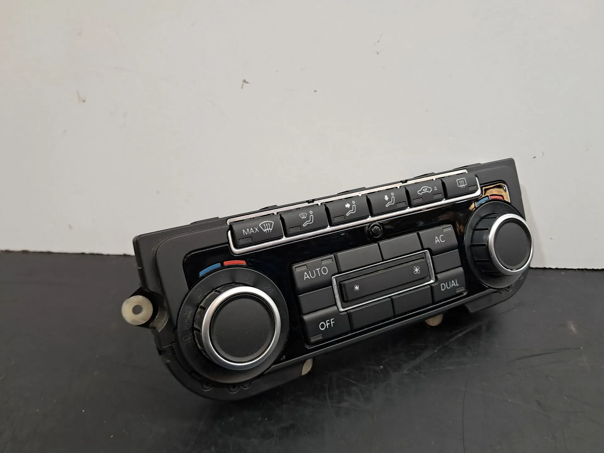 Comando clima VOLKSWAGEN Golf VI (5K1)
