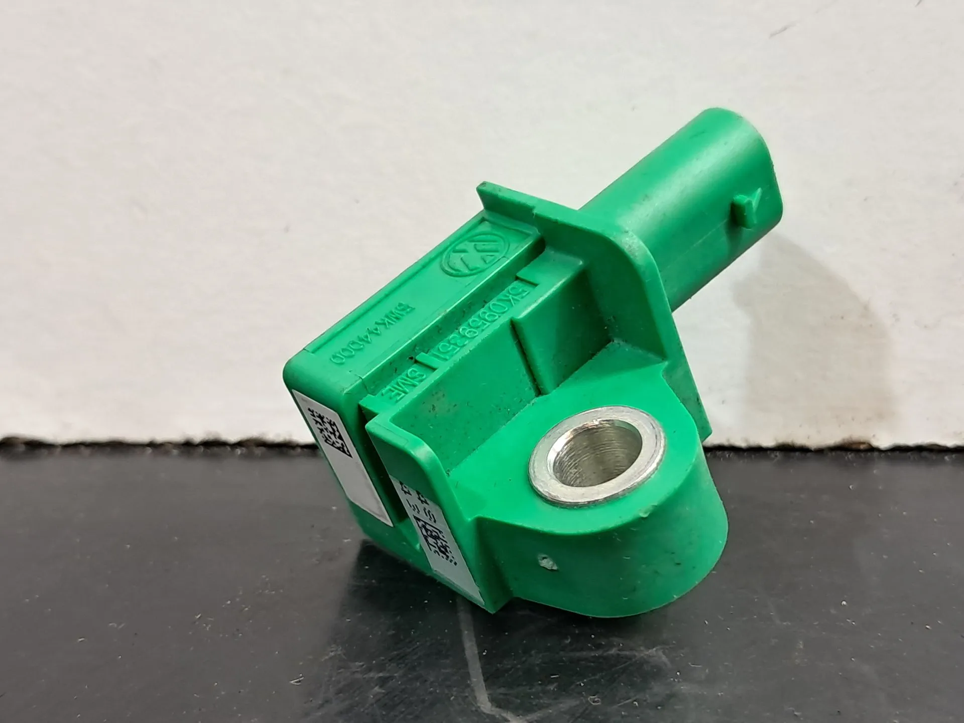 Sensor de impacto VOLKSWAGEN Golf VI (5K1) Imagem-1