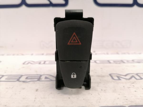 Botão / interruptor 4 piscas DACIA Sandero II (5S_)