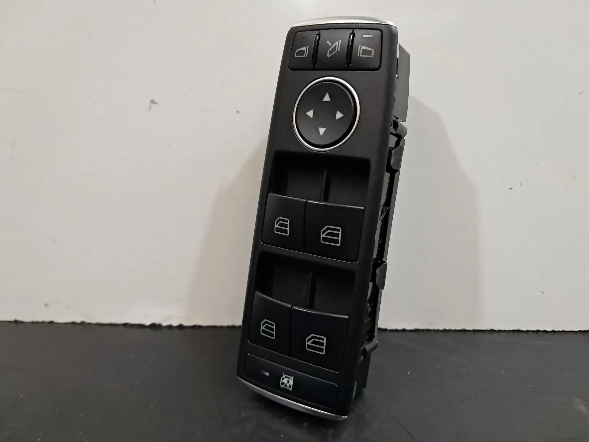 Commande / interrupteur lève-vitre Avant gauche MERCEDES-BENZ Classe A (W176)