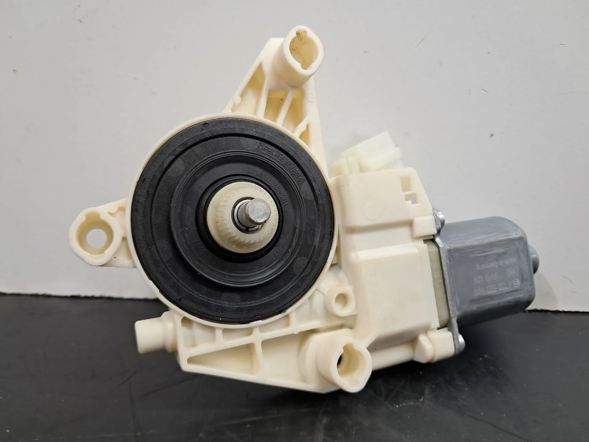 Motor Elevalunas Delantero Izquierdo MERCEDES-BENZ Classe A (W176) Imagem-2