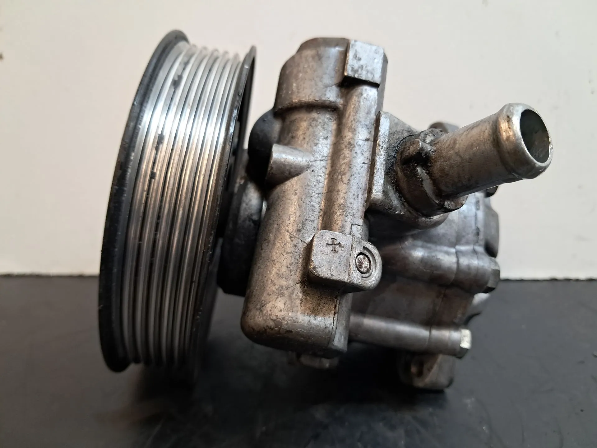Steering pump AUDI A4 Avant (8ED, B7) Imagem-2