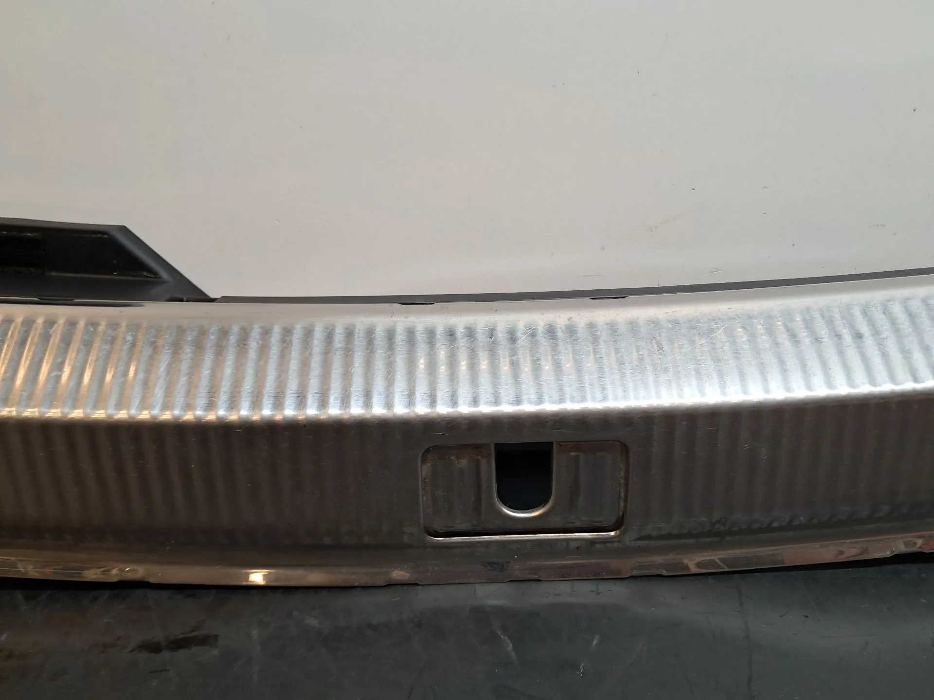 Coperchio / copertura generica AUDI A4 Allroad (8KH, B8) Imagem-2