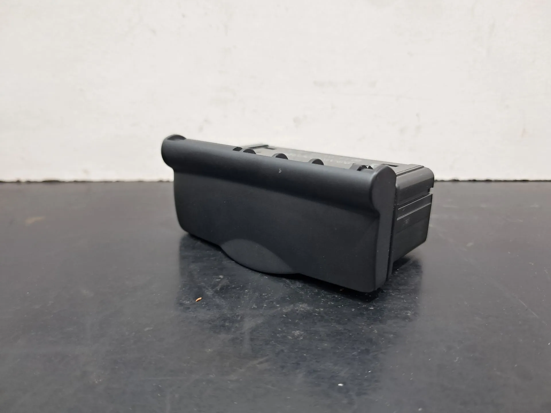 Módulo USB / AUX / IPOD RENAULT Kadjar (HA_, HL_) Imagem-4