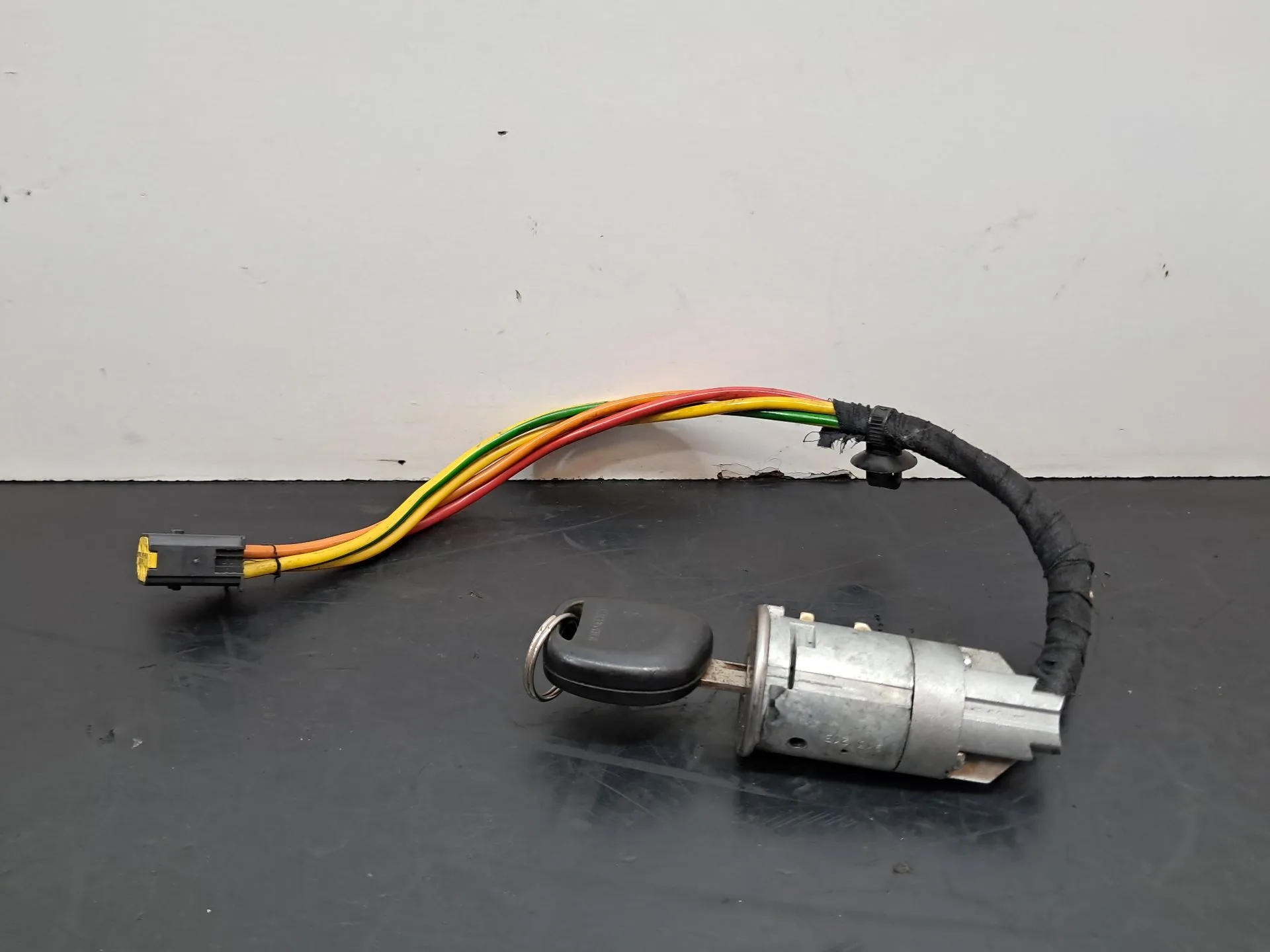 Barillet d’allumage RENAULT Clio II Société (SB0/1/2_)
