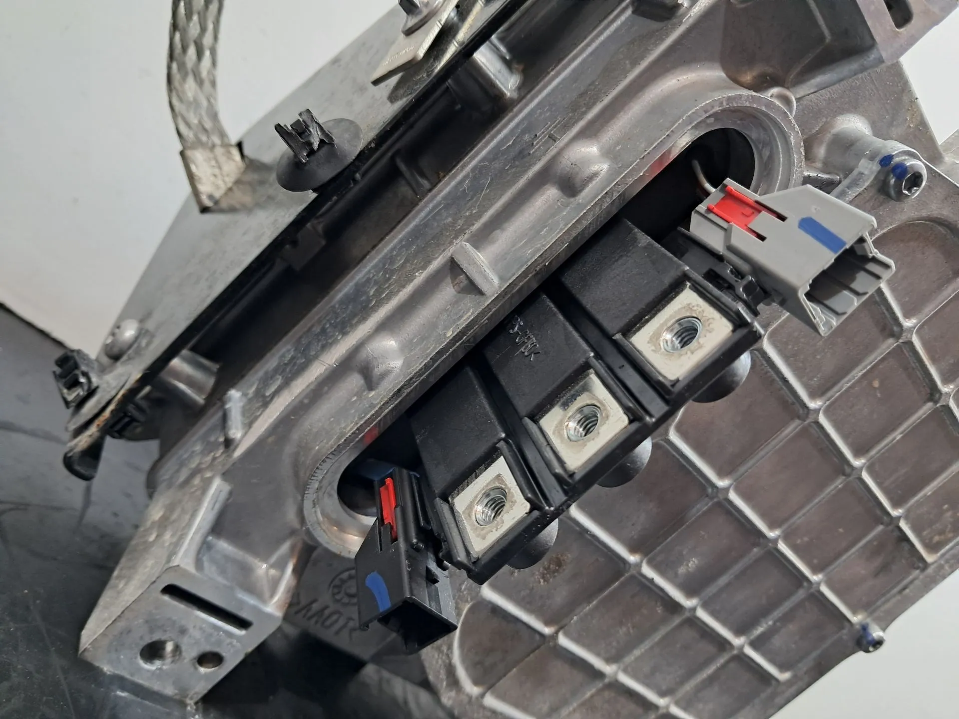 Conversor / inversor DACIA Spring Imagem-11