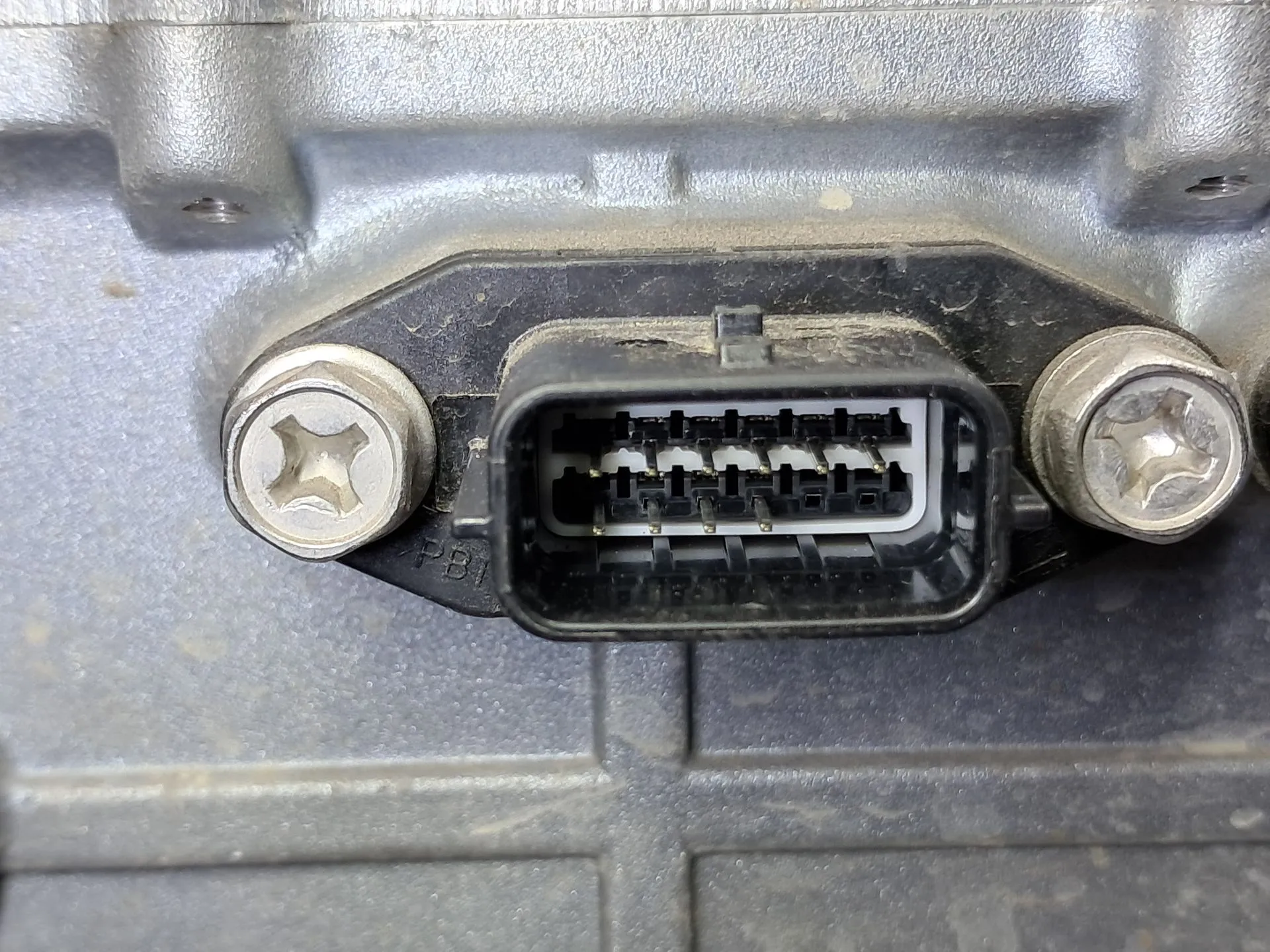 Conversor / inversor DACIA Spring Imagem-3