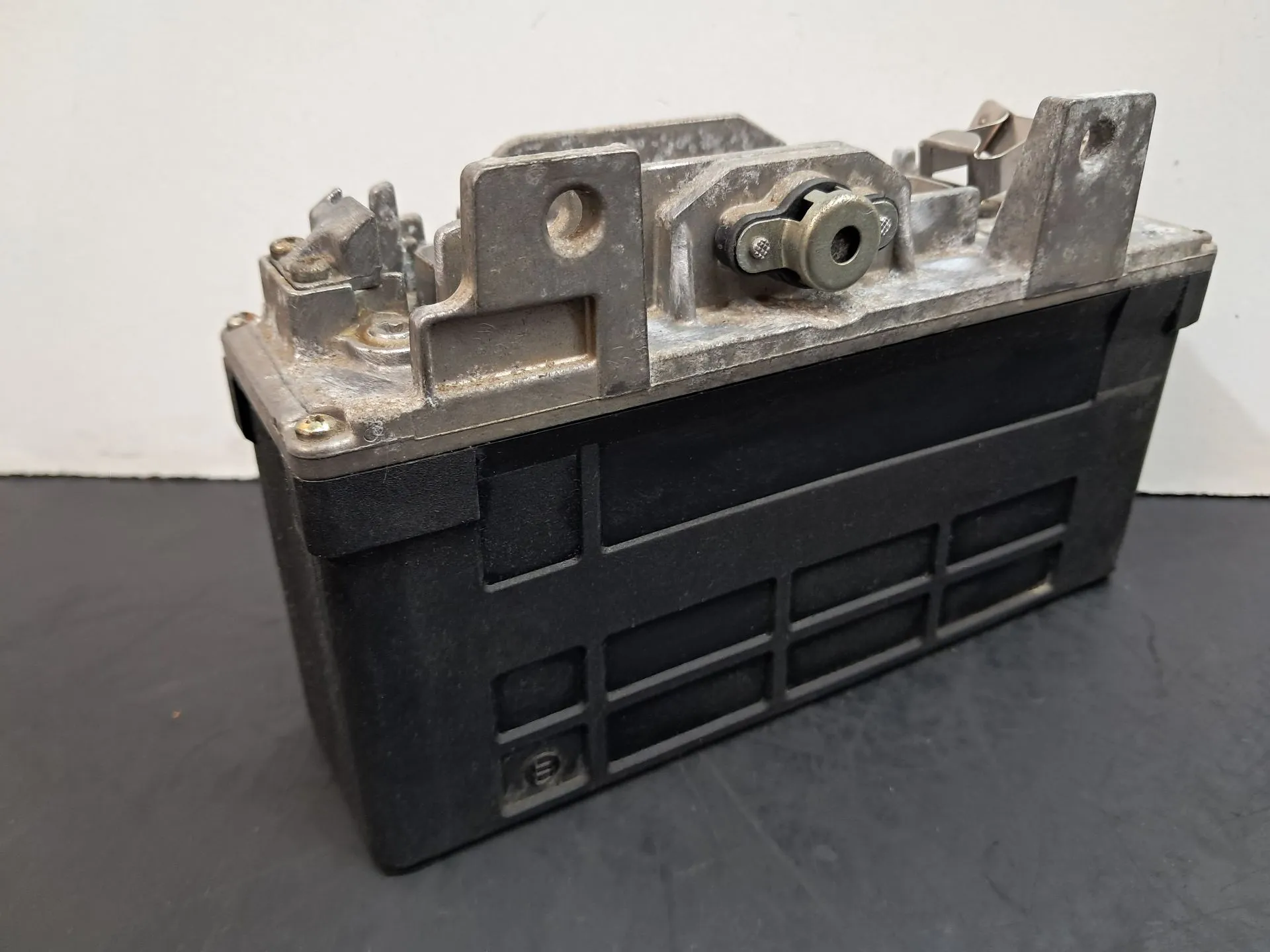 Calculateur ABS MERCEDES-BENZ 190 (W201) Imagem-2