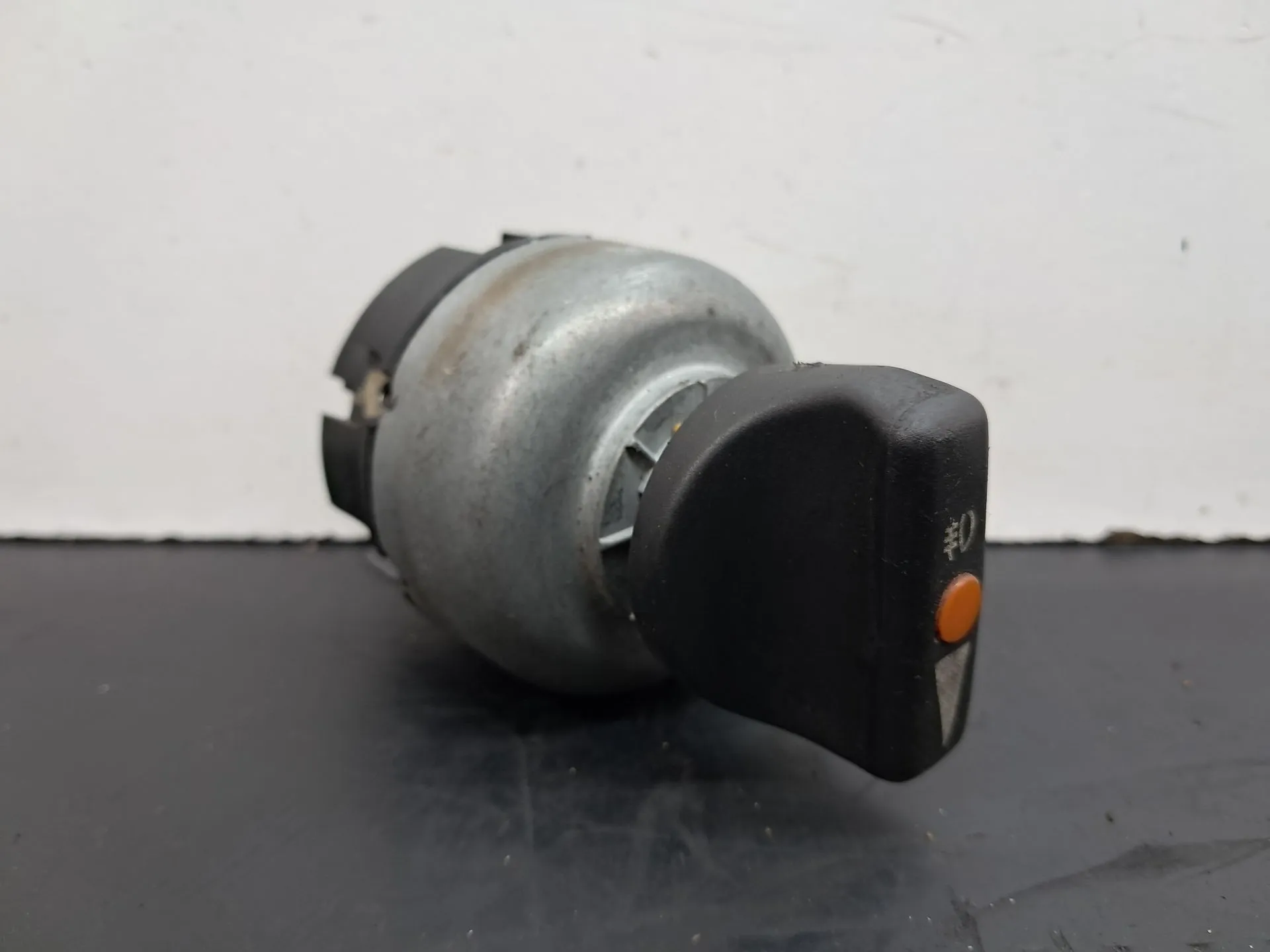 Botón / interruptor de luces MERCEDES-BENZ 190 (W201)
