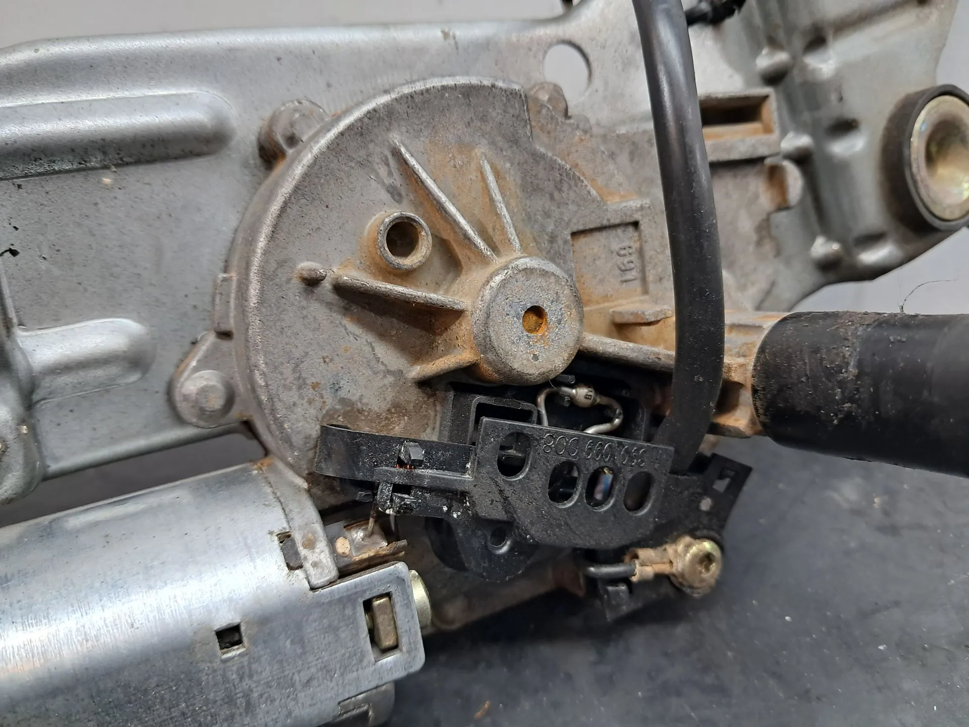 Rear Wiper Motor FORD Focus I Carrinha Van (DNW) Imagem-2
