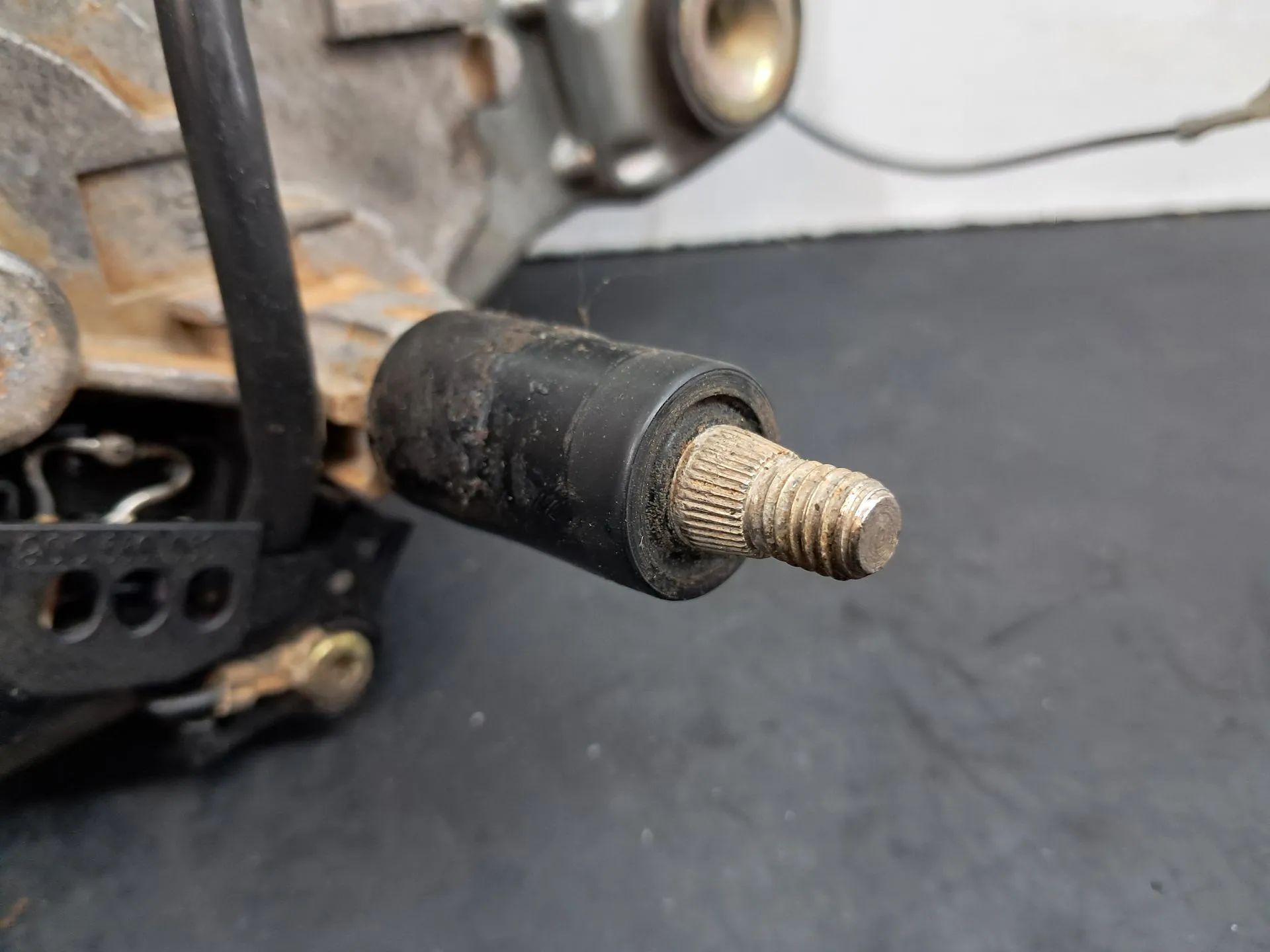 Rear Wiper Motor FORD Focus I Carrinha Van (DNW) Imagem-1