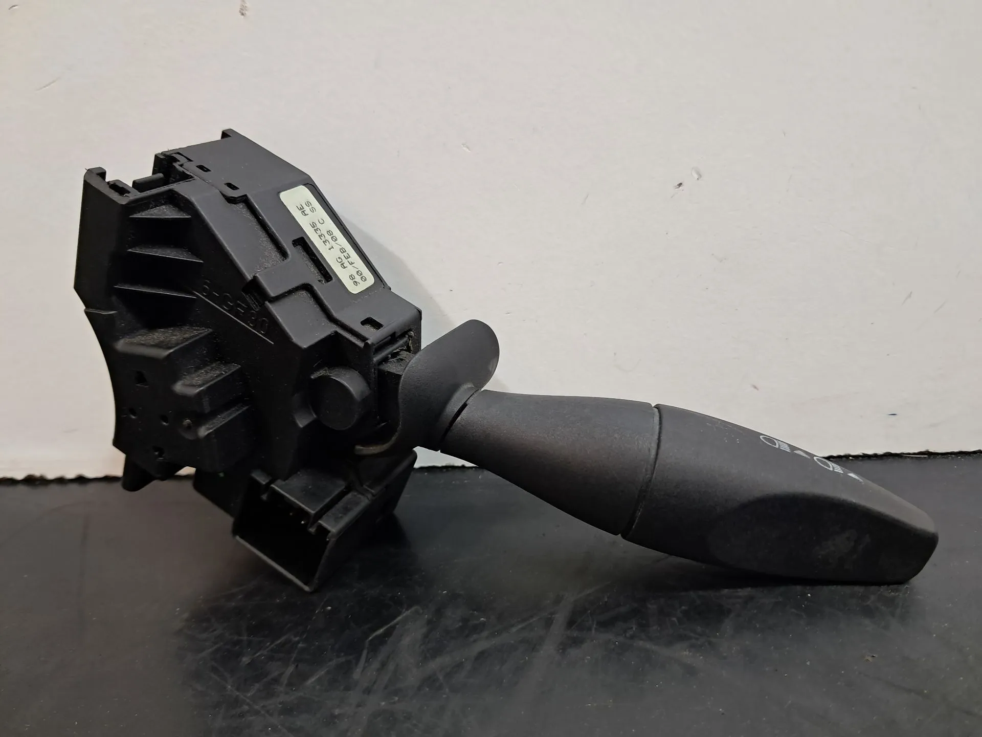 Commande de clignotants FORD Focus I Carrinha Van (DNW) Imagem-1