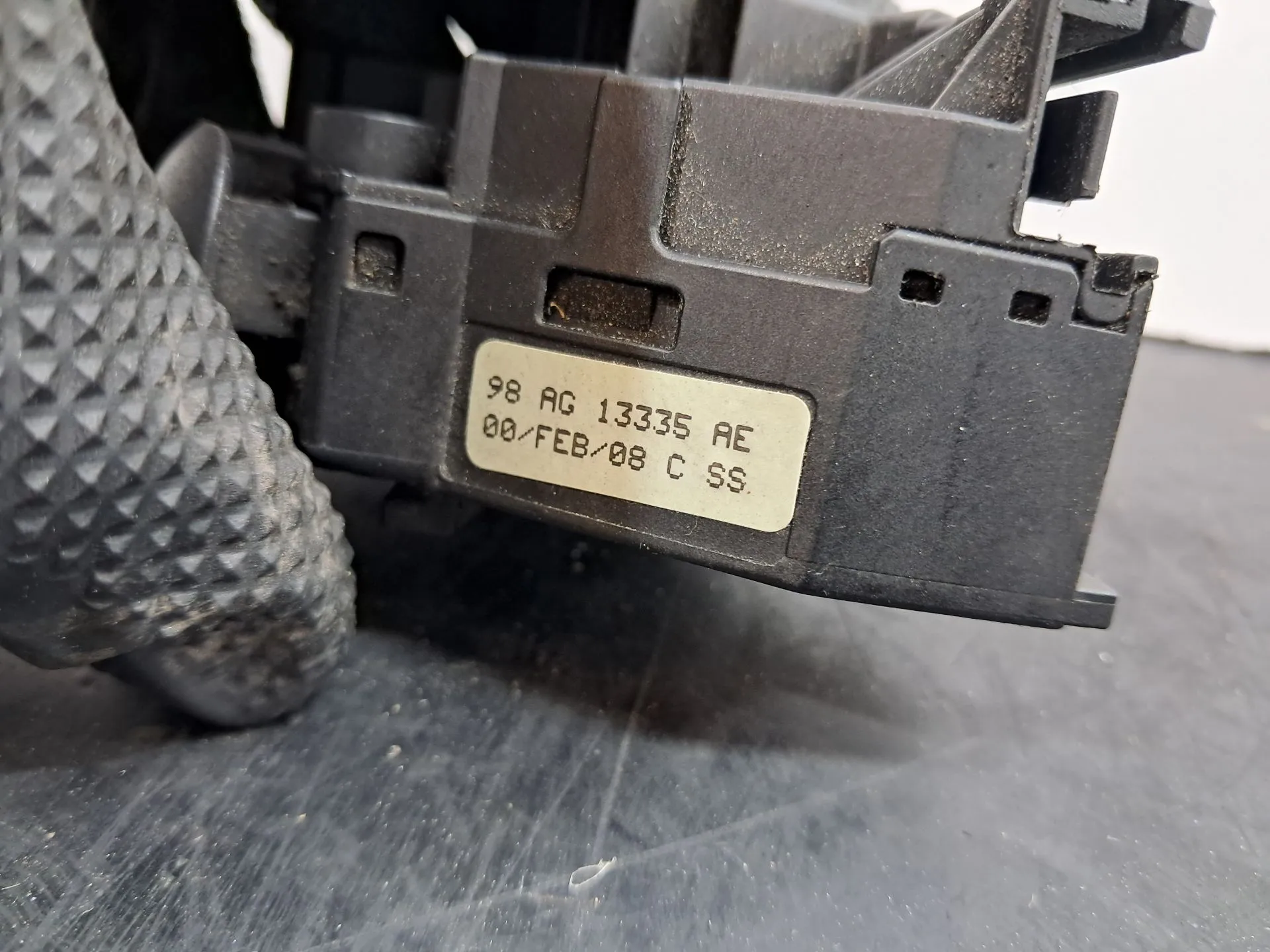 Commande de clignotants FORD Focus I Carrinha Van (DNW) Imagem-3