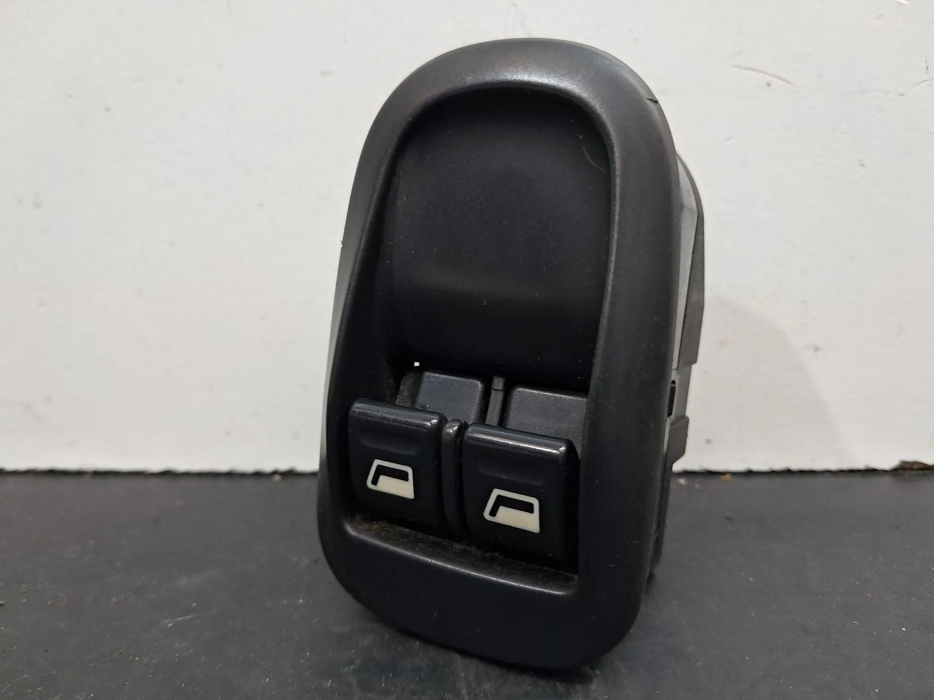 Mando / interruptor elevalunas delantero izquierdo PEUGEOT 206 (2A/C)
