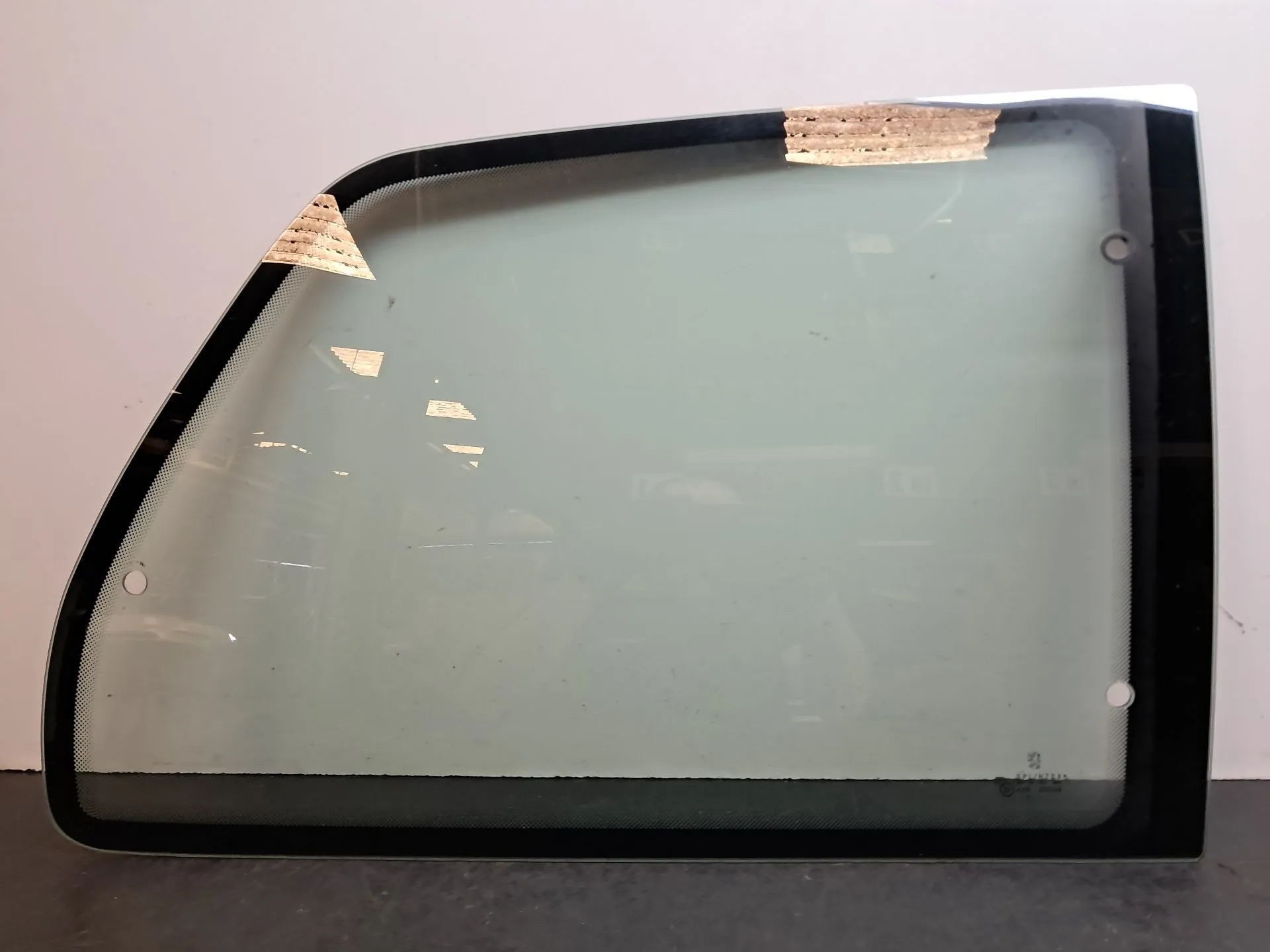 Vidrio del panel Trasero Derecho PEUGEOT 106 II (1A_, 1C_)