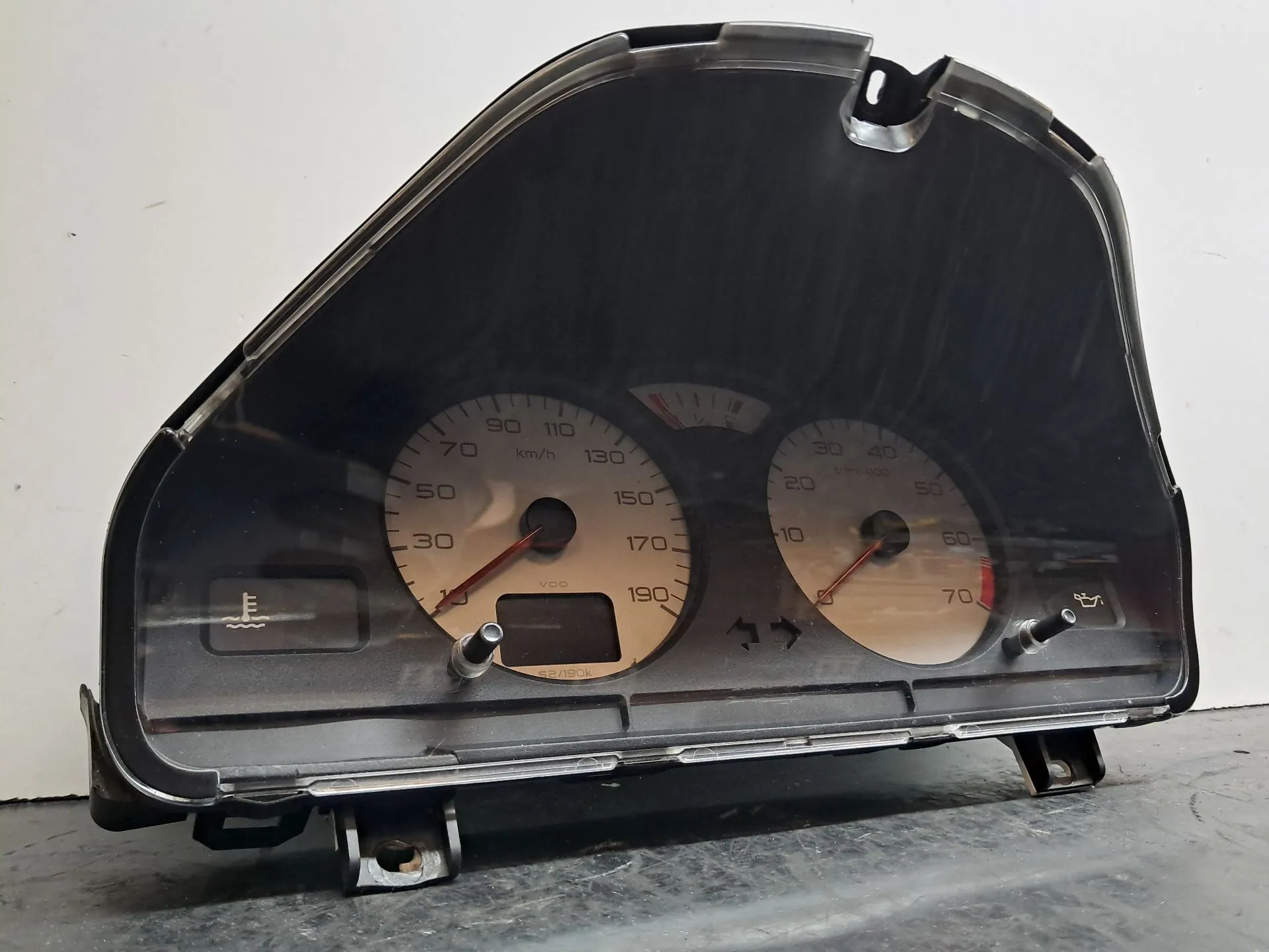 Quadrante / Cuadro de instrumentos PEUGEOT 106 II (1A_, 1C_) Imagem-1