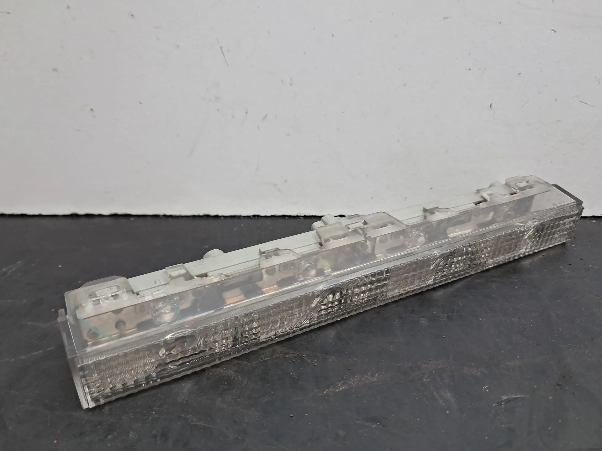 Luce stop aggiuntiva / terzo stop TOYOTA Yaris (_P9_)