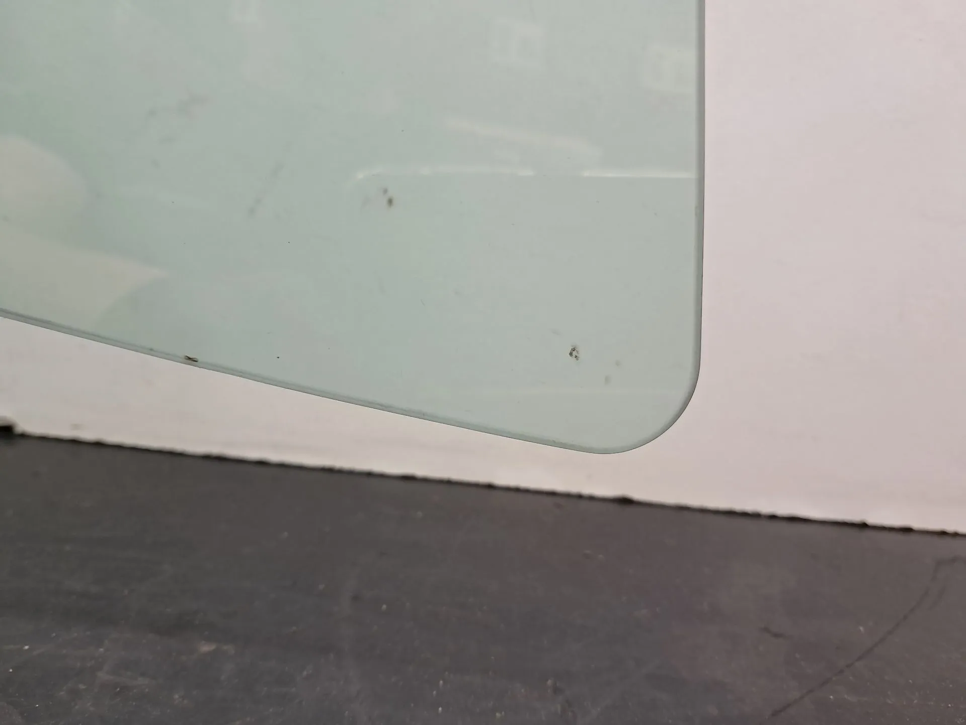 Right front door glass HYUNDAI i30 (GD) Imagem-2