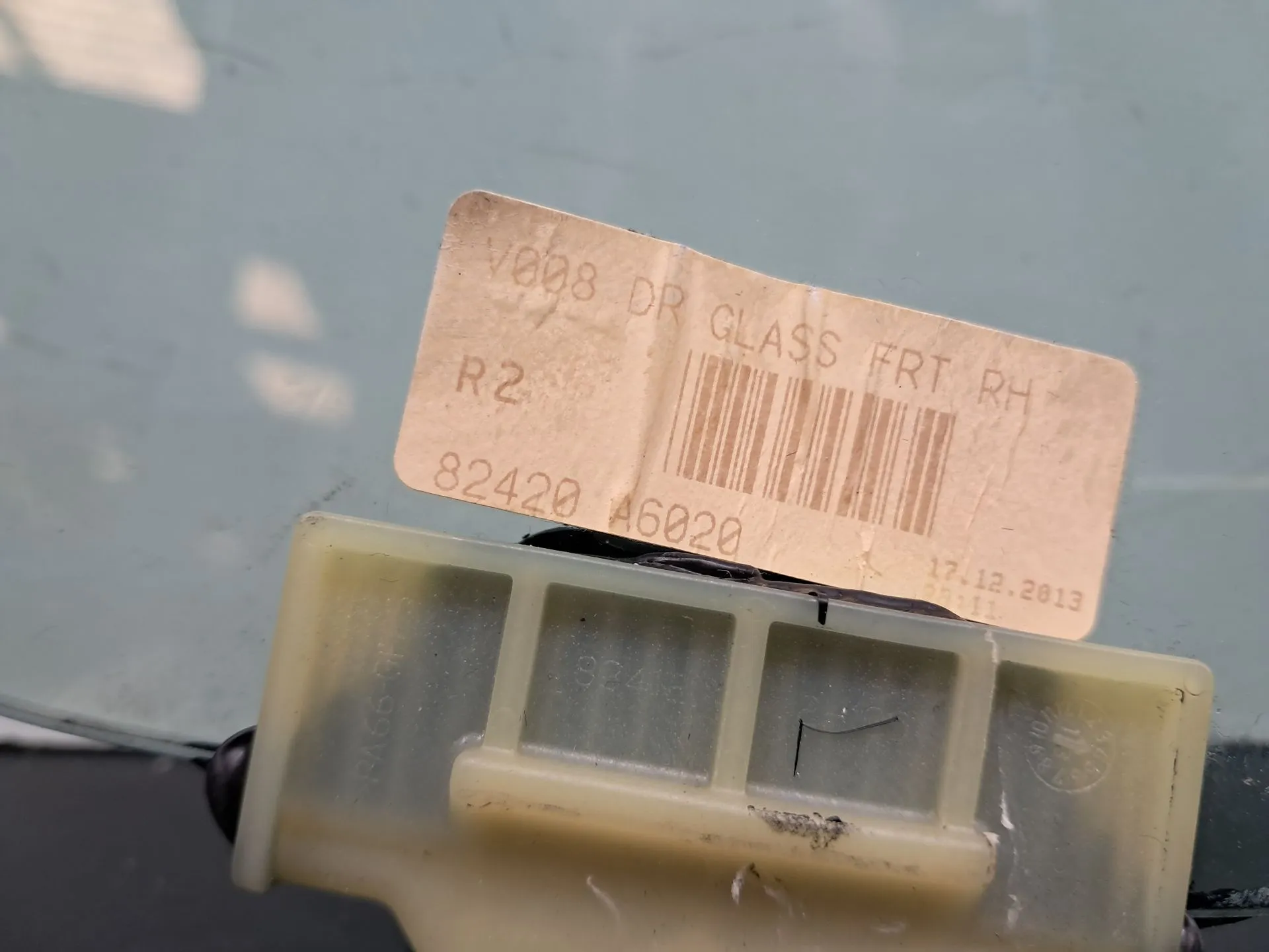 Right front door glass HYUNDAI i30 (GD) Imagem-9