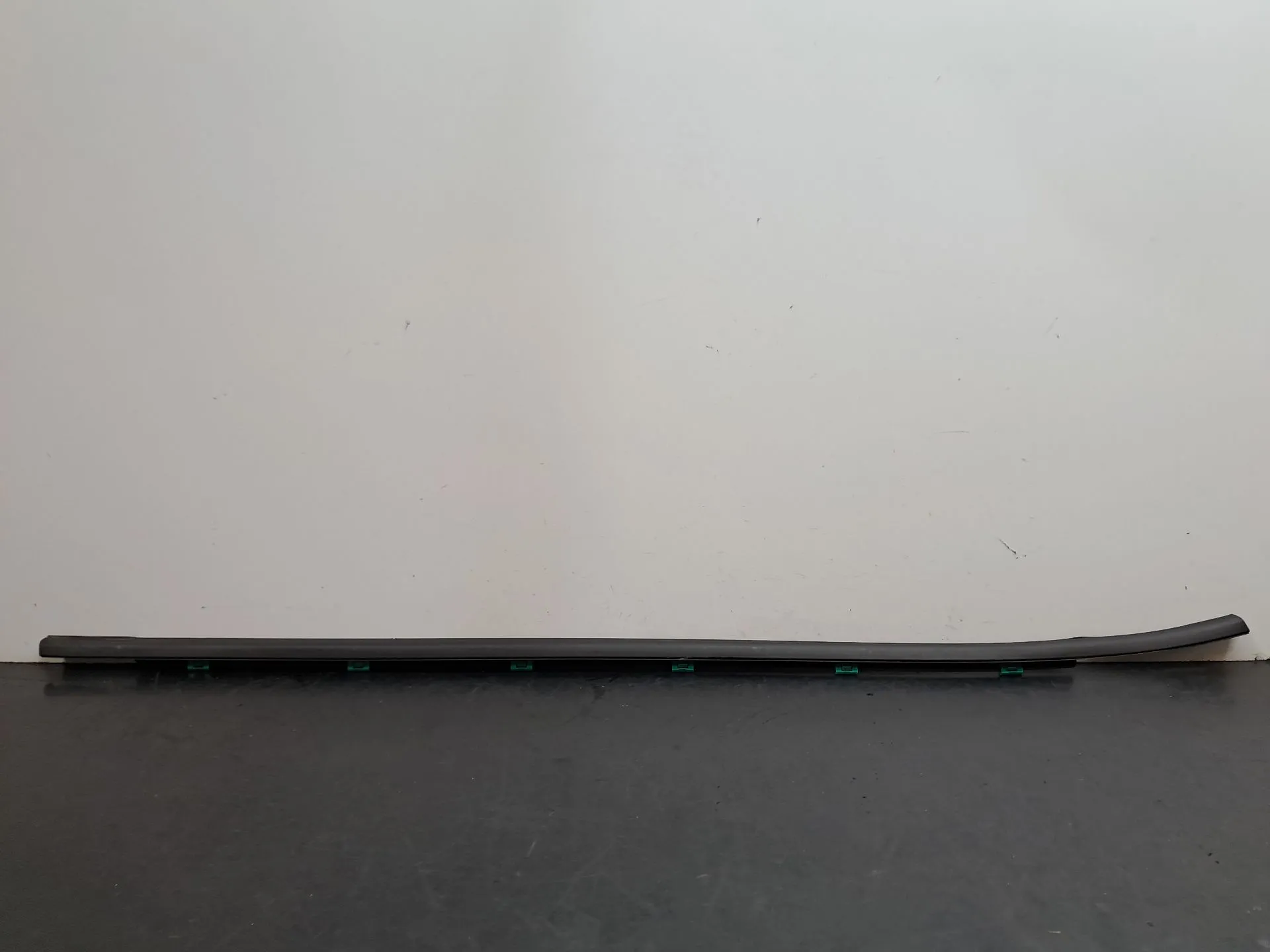 Raspador Vidrio de Puerta Delantera Derecha HYUNDAI i30 (GD)