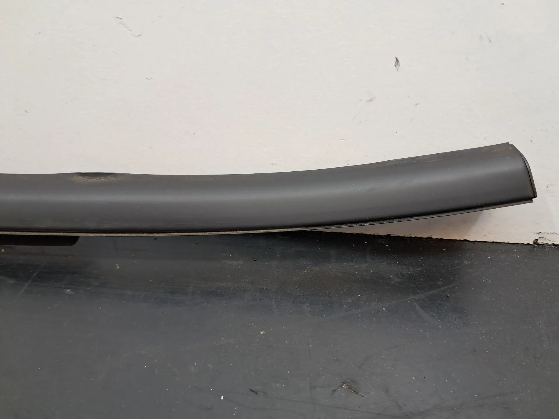 Raspador Vidrio de Puerta Delantera Derecha HYUNDAI i30 (GD) Imagem-1