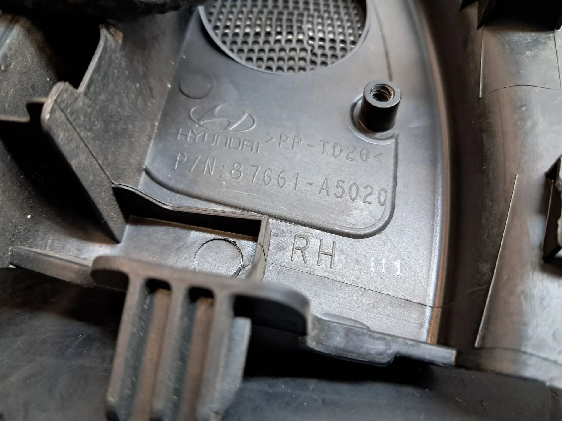 Tapa altavoces HYUNDAI i30 (GD) Imagem-3