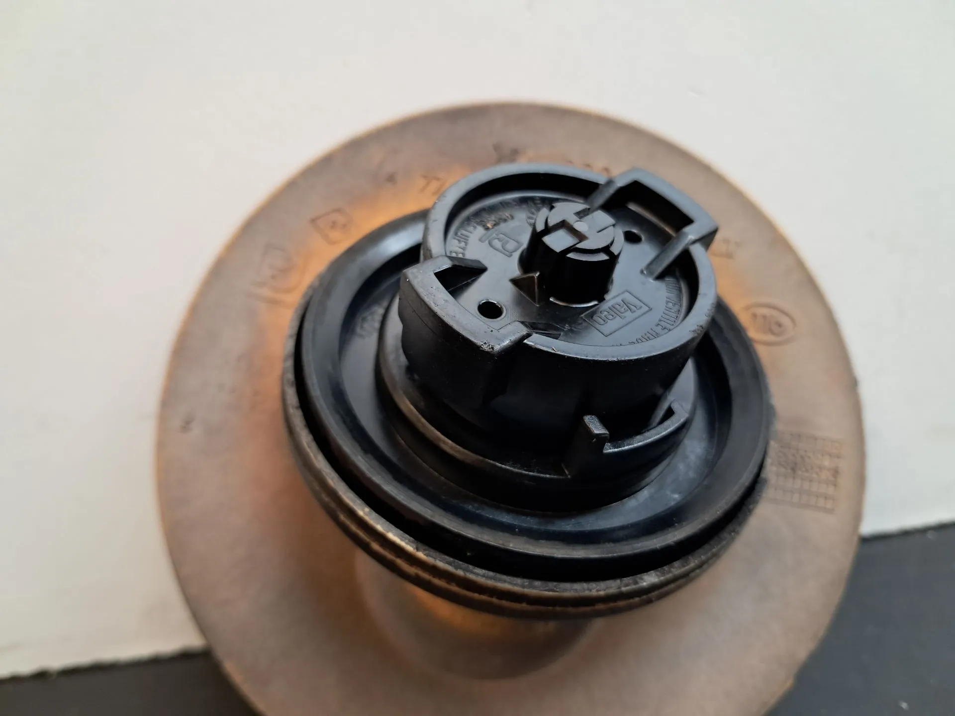 Bouchon/Volet De Trappe De Réservoir à Carburant  RENAULT Clio I (B/C57_, 5/357_) Imagem-4