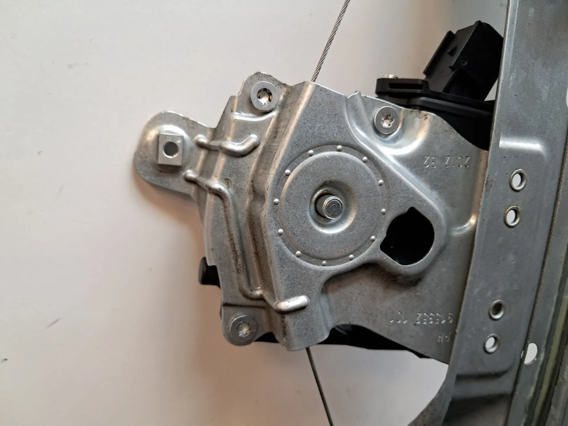 Elevalunas trasero derecho OPEL Astra J Imagem-7