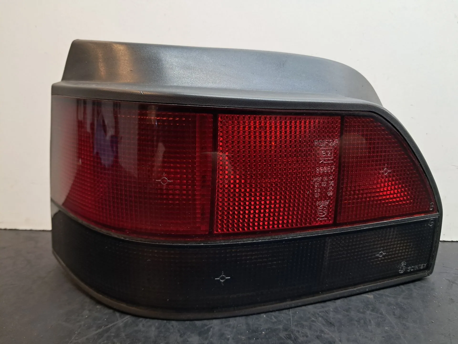 Feu arrière Gauche RENAULT Clio I (B/C57_, 5/357_)
