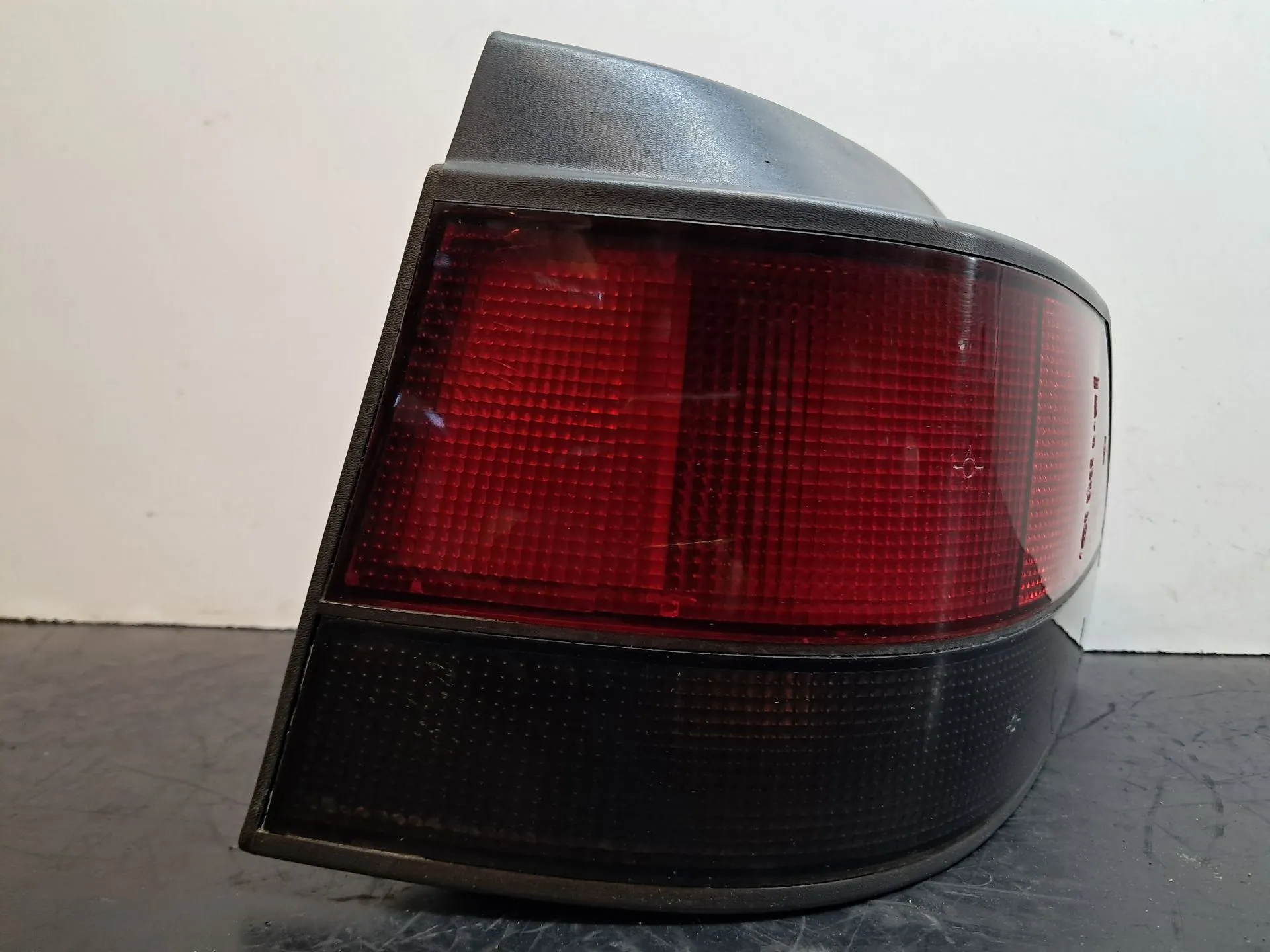 Feu arrière Gauche RENAULT Clio I (B/C57_, 5/357_) Imagem-1