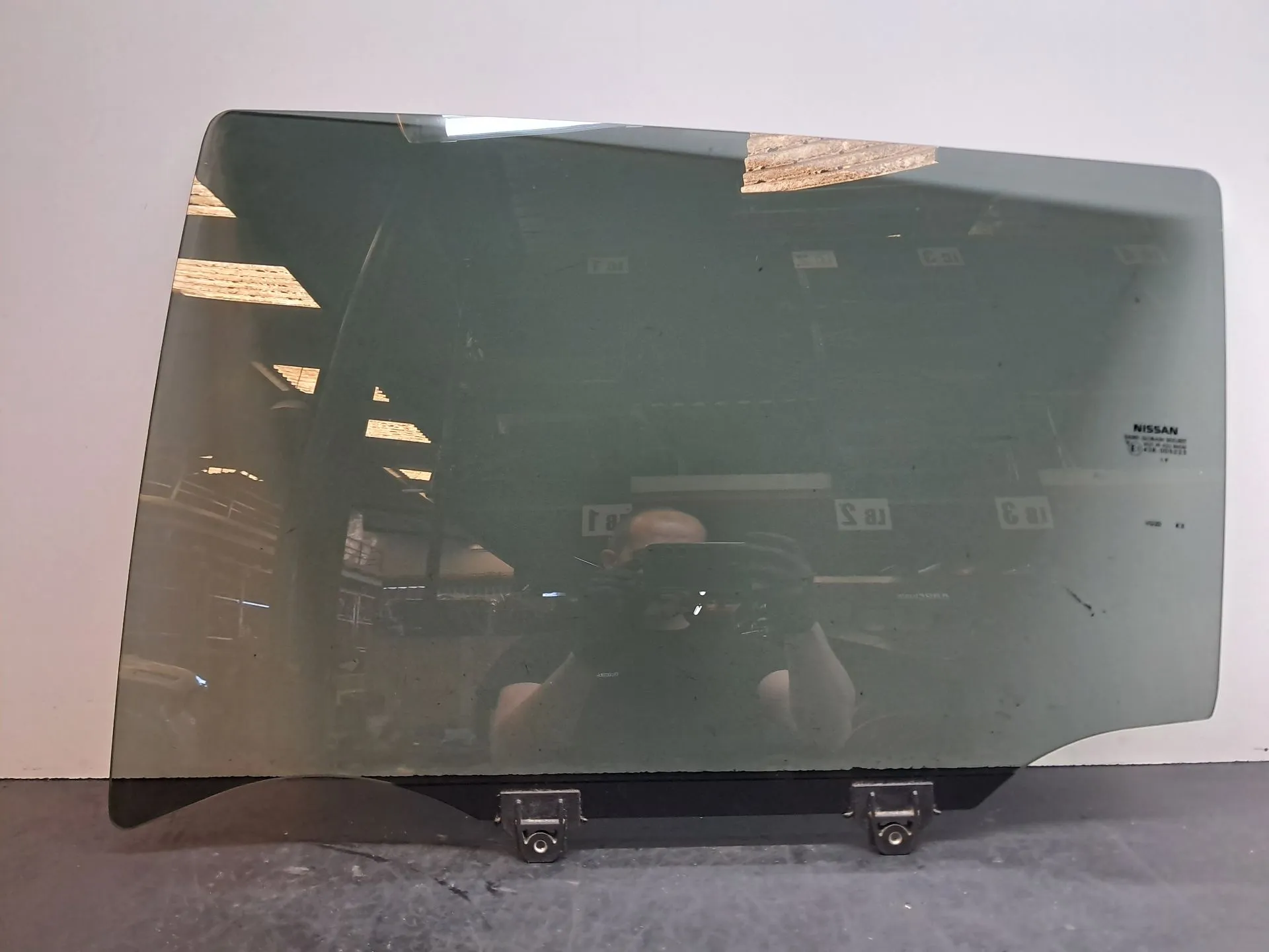 Left rear door glass NISSAN Micra V (K14)