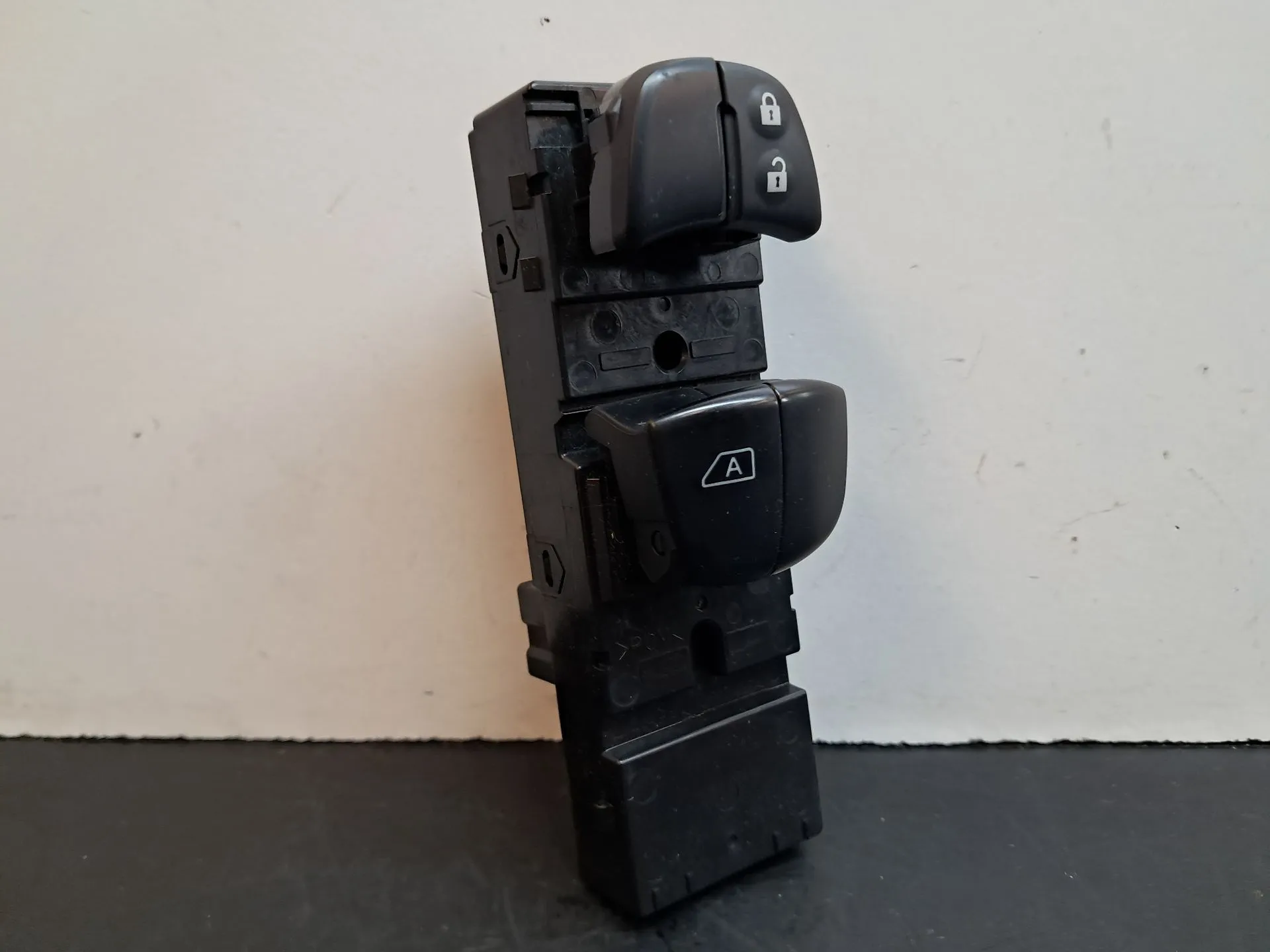 Left Front window control NISSAN Micra V (K14)