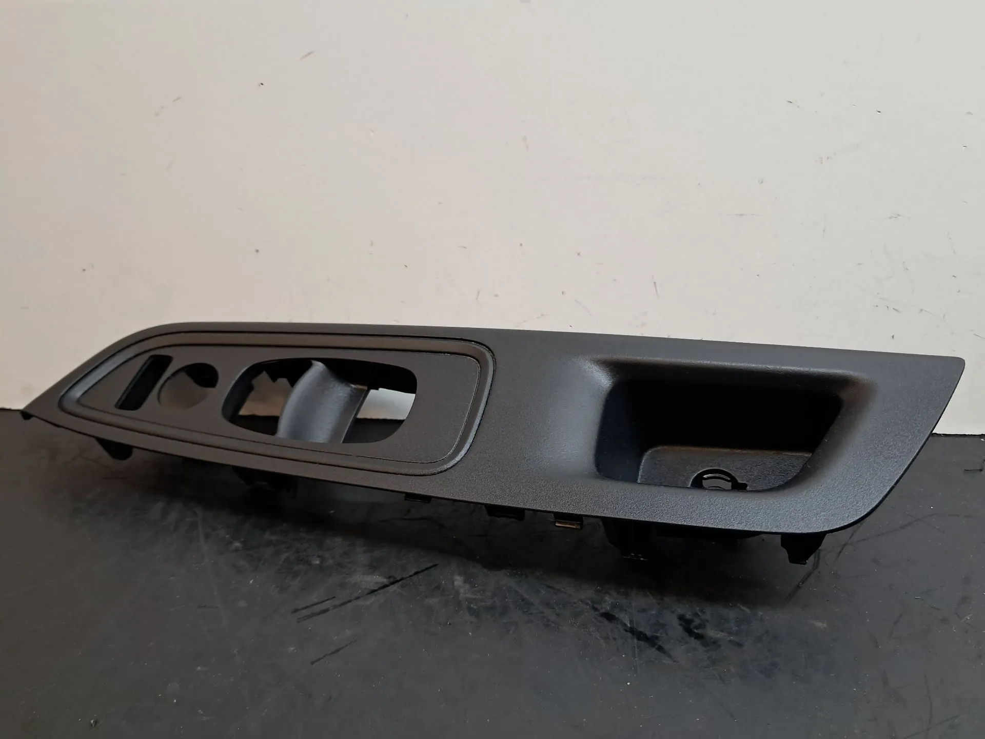 Generic cover NISSAN Micra V (K14)