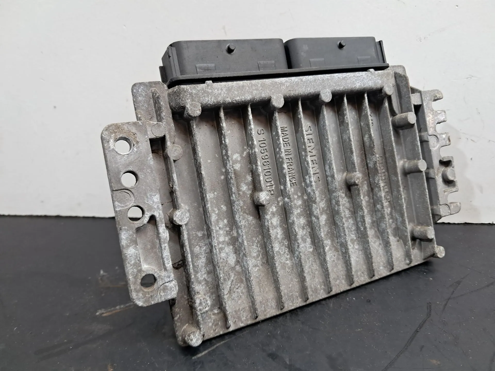 Calculateur /  Unité de contrôle moteur RENAULT Clio II (BB0/1/2_, CB0/1/2_) Imagem-2