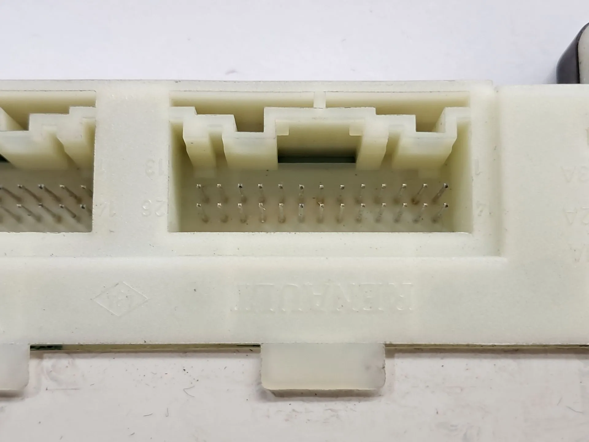 Boîte de fusibles / SAM / BSI RENAULT Clio II (BB0/1/2_, CB0/1/2_) Imagem-3
