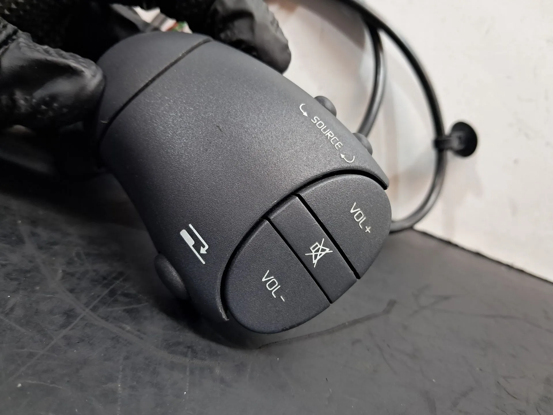 Radio control RENAULT Clio II (BB0/1/2_, CB0/1/2_) Imagem-1
