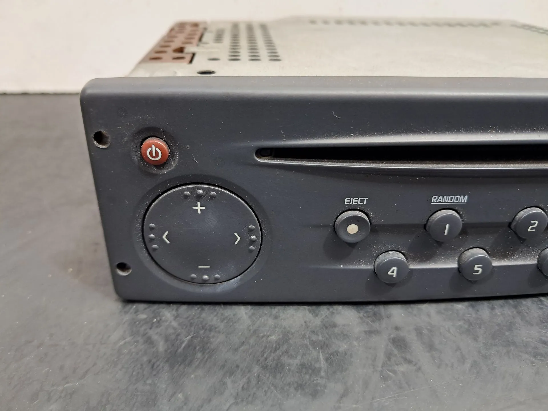 Autoradio RENAULT Clio II (BB0/1/2_, CB0/1/2_) Imagem-2