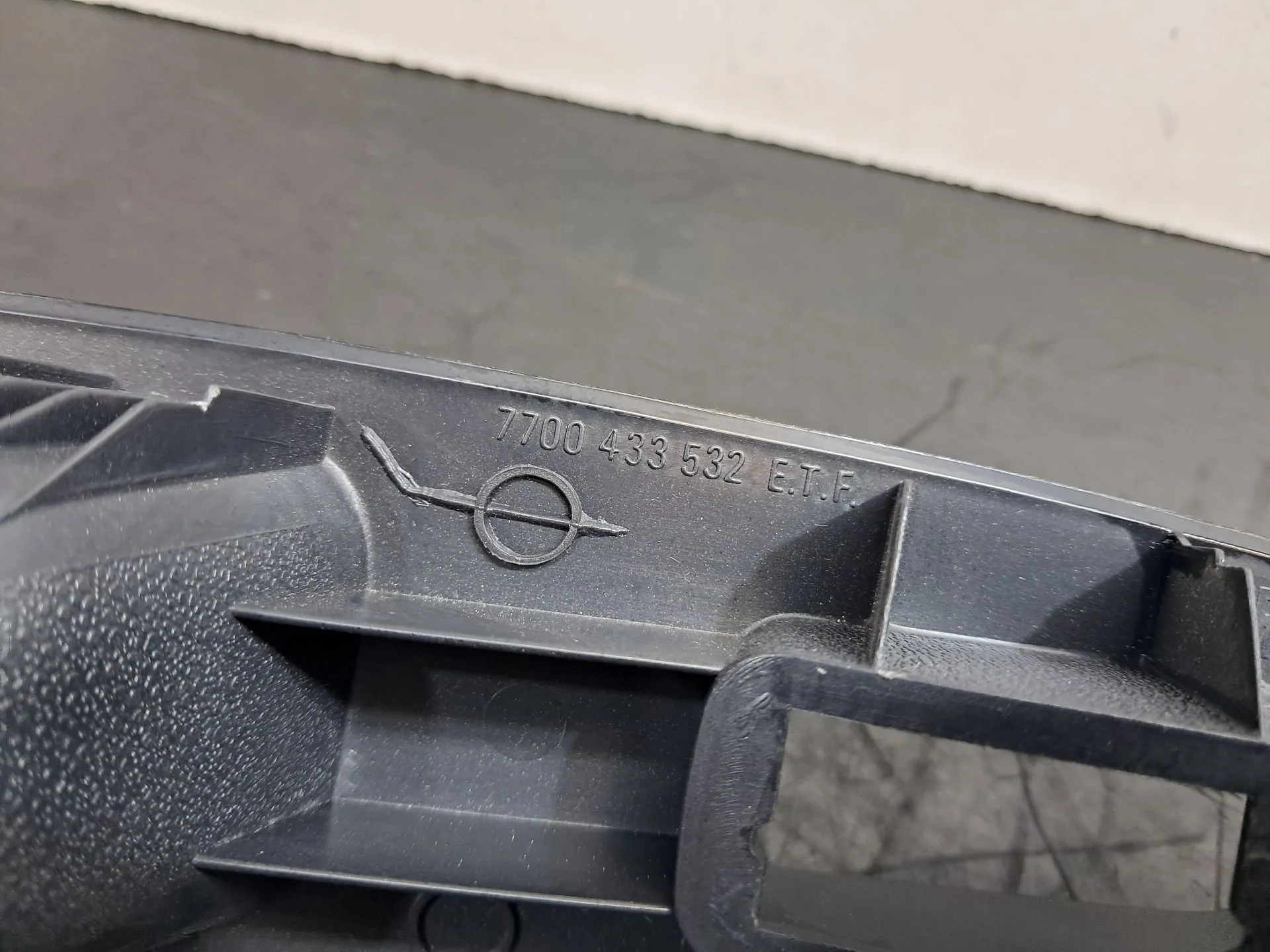 Moulure de porte avant Droite RENAULT Clio II (BB0/1/2_, CB0/1/2_) Imagem-3