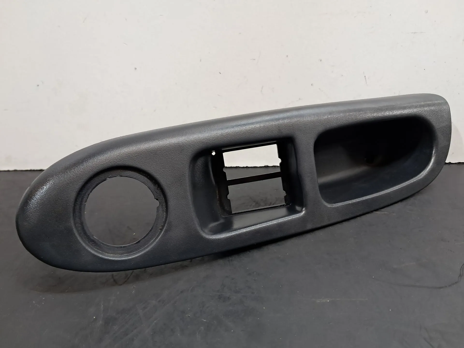 Moulure de porte avant gauche RENAULT Clio II (BB0/1/2_, CB0/1/2_)