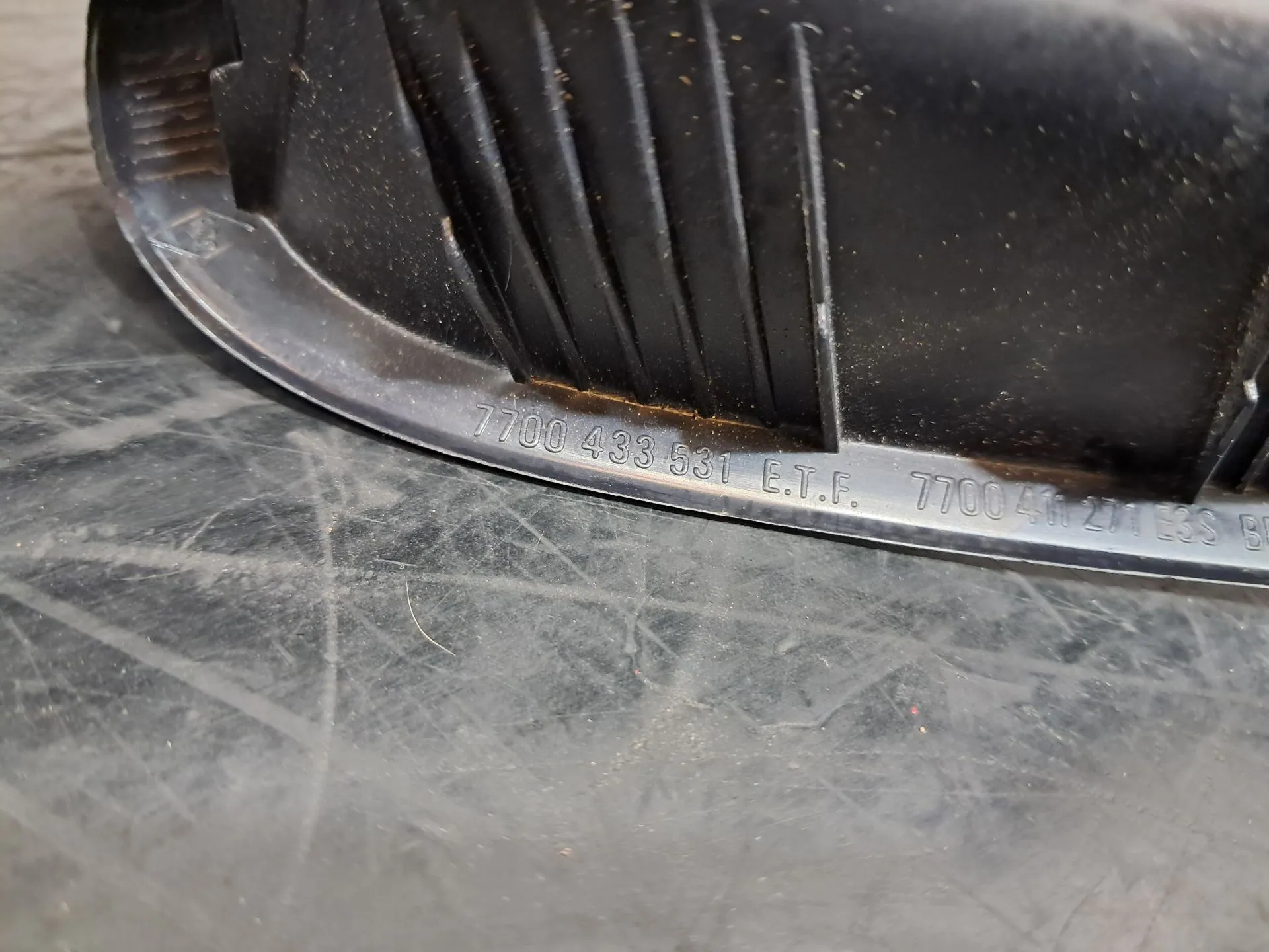 Moulure de porte avant gauche RENAULT Clio II (BB0/1/2_, CB0/1/2_) Imagem-4
