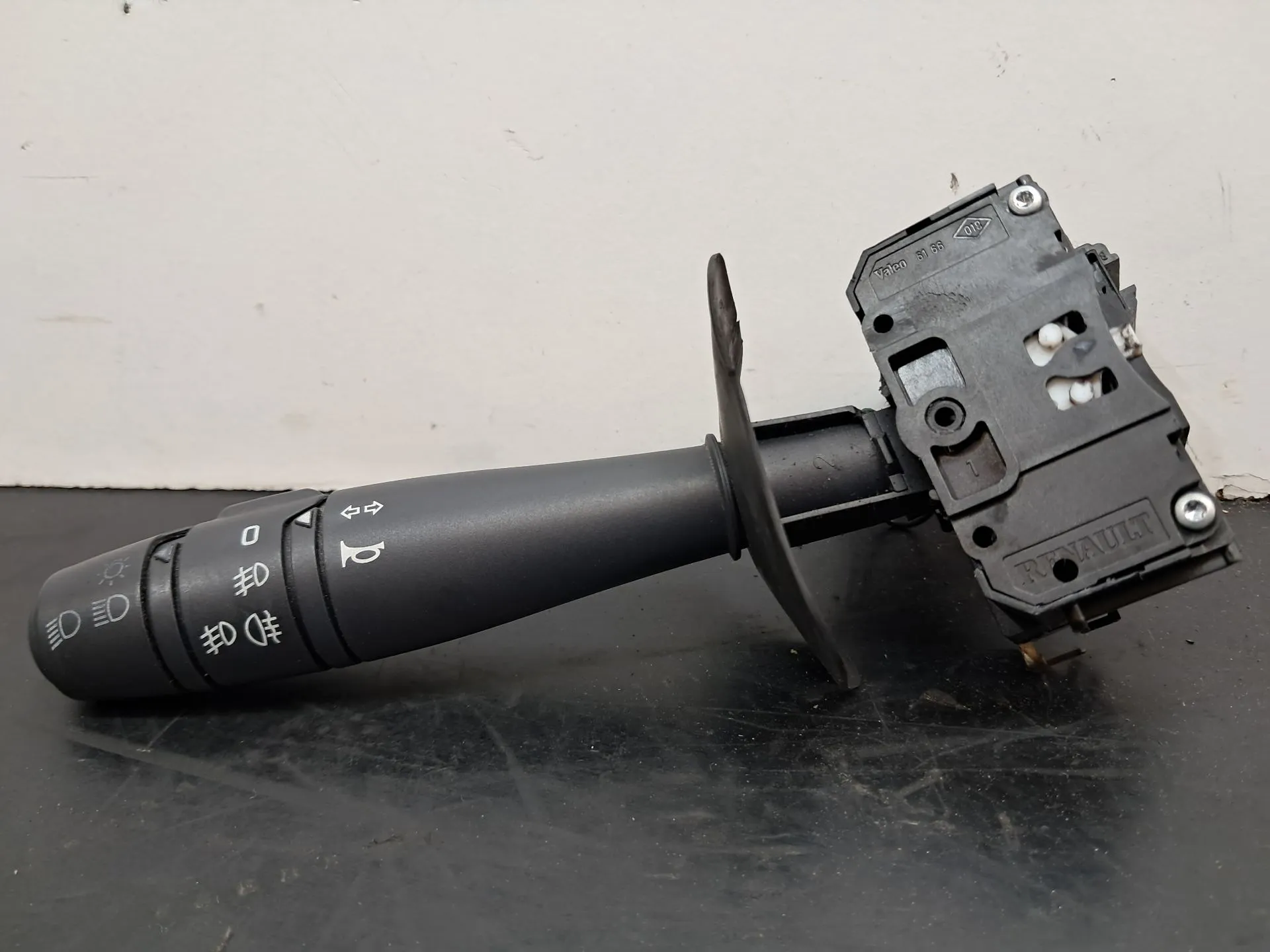 Commodo d’éclairage RENAULT Clio II (BB0/1/2_, CB0/1/2_)