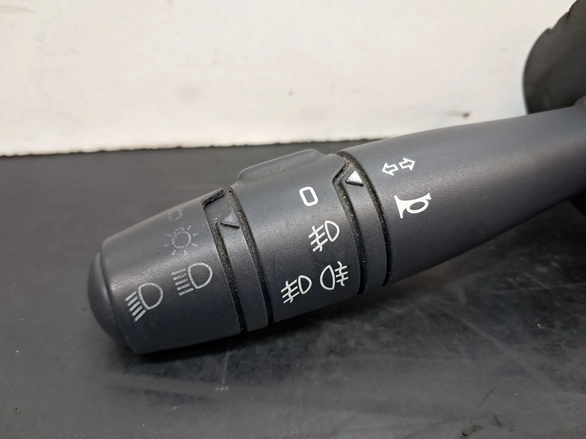 Leva delle luci RENAULT Clio II (BB0/1/2_, CB0/1/2_) Imagem-1