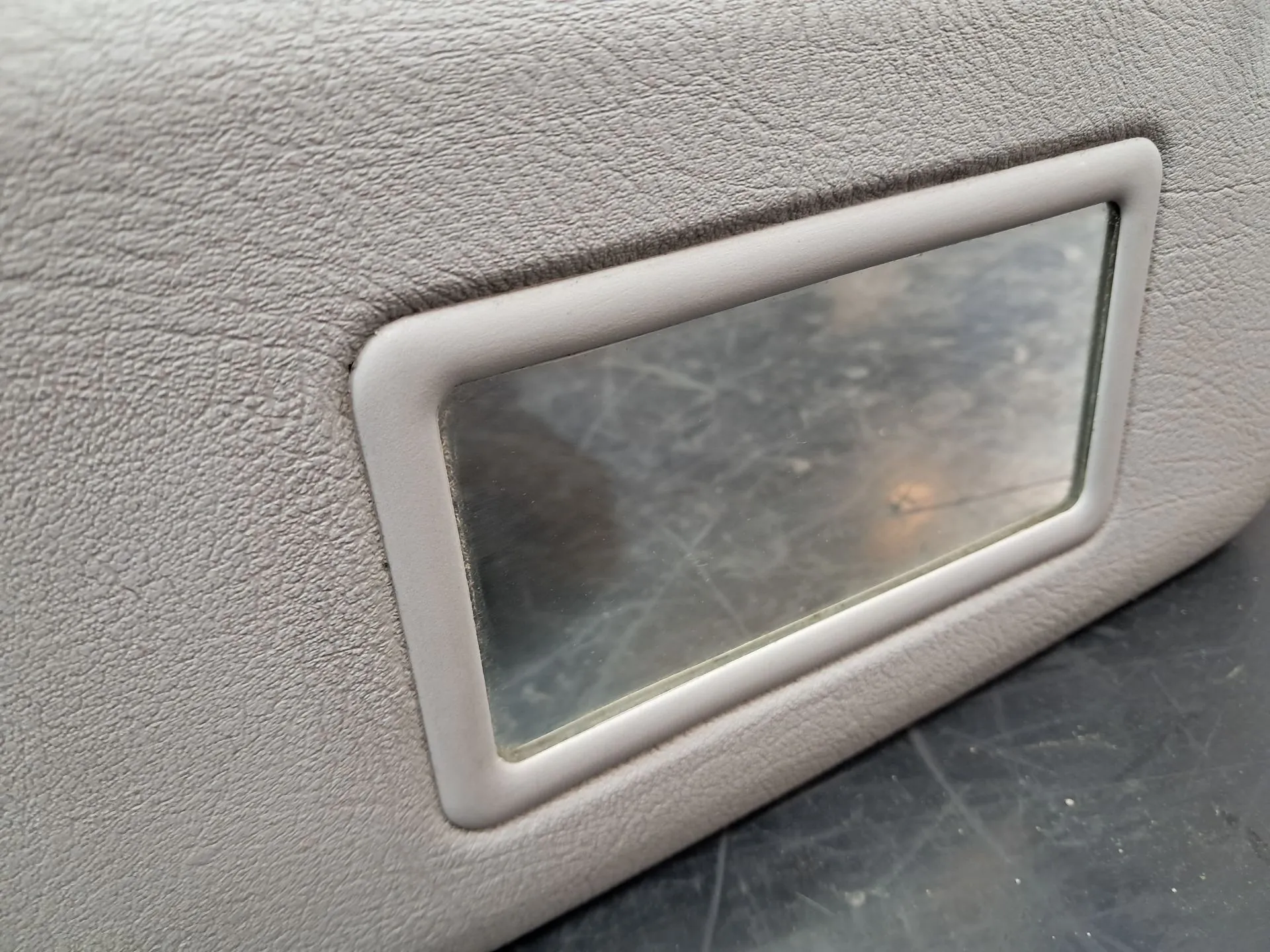 Pare-soleil  Droite RENAULT Clio II (BB0/1/2_, CB0/1/2_) Imagem-1