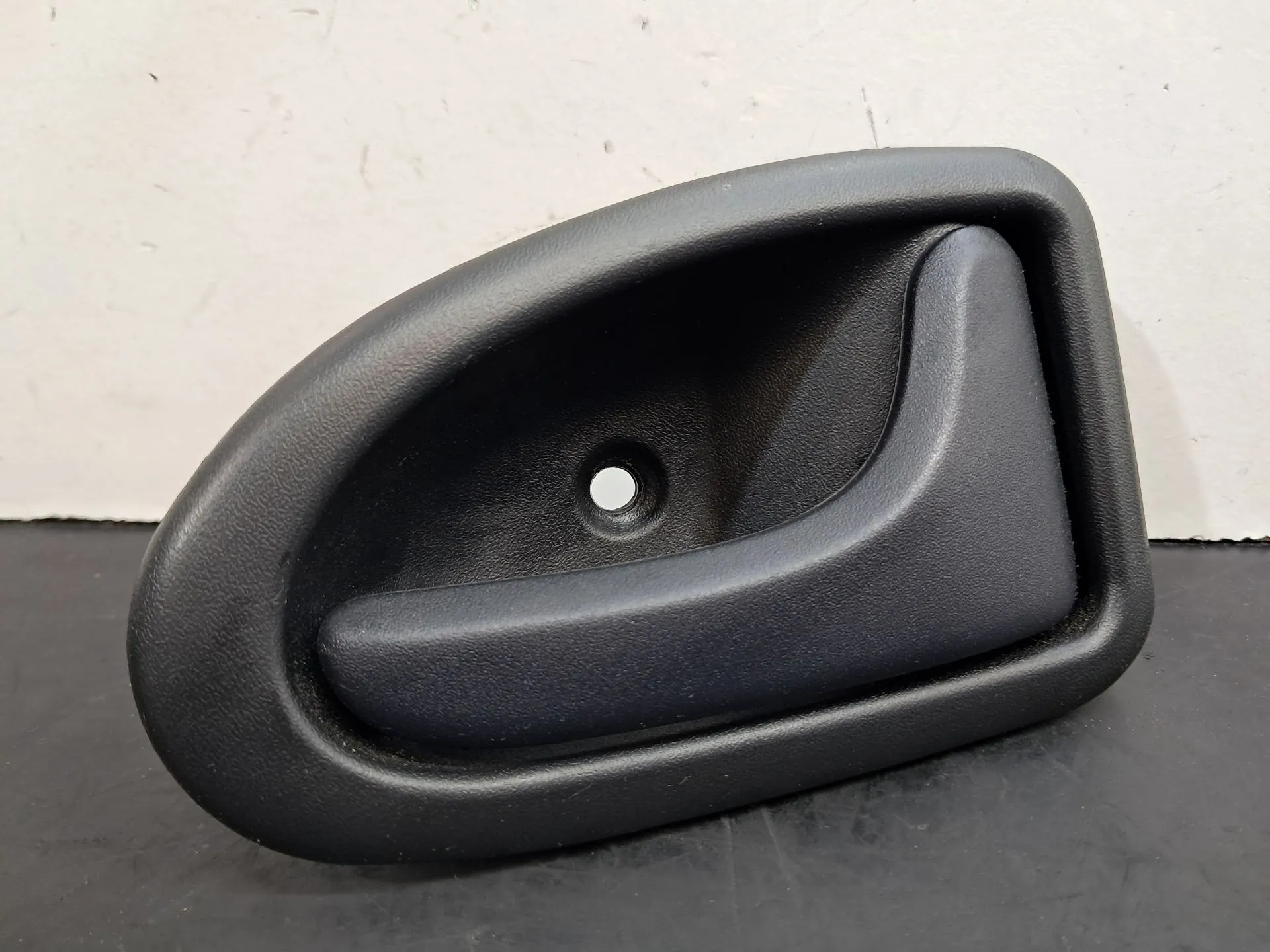Puxador interior porta trás direito RENAULT Clio II (BB0/1/2_, CB0/1/2_)