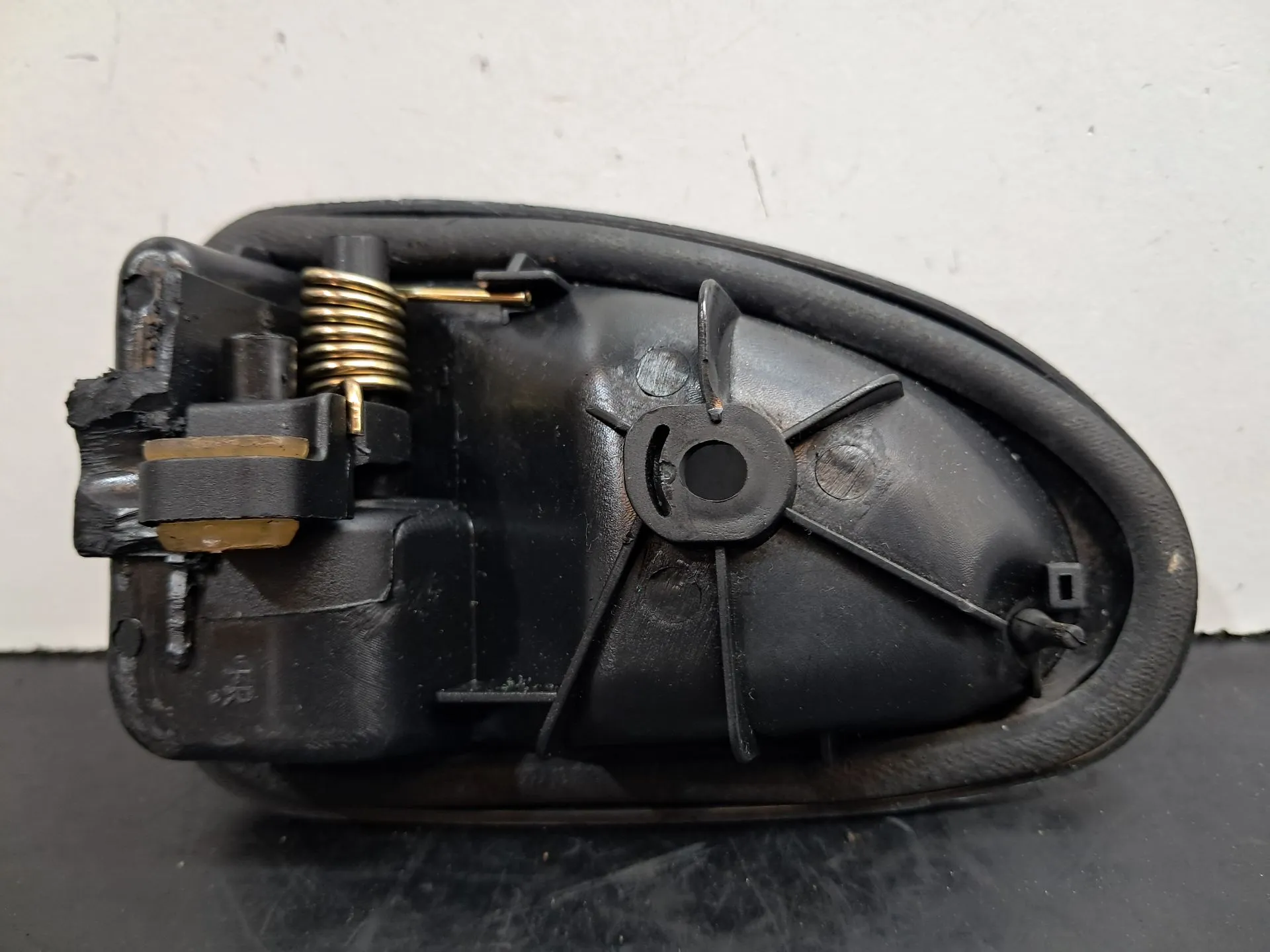 Puxador interior porta trás direito RENAULT Clio II (BB0/1/2_, CB0/1/2_) Imagem-2