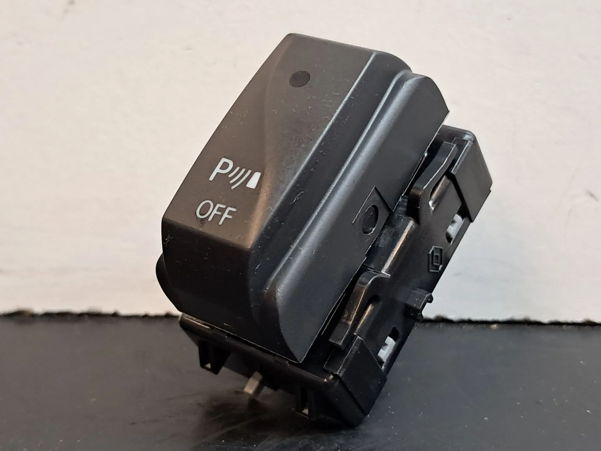 Botão / interruptor sensor de estacionamento DACIA Spring