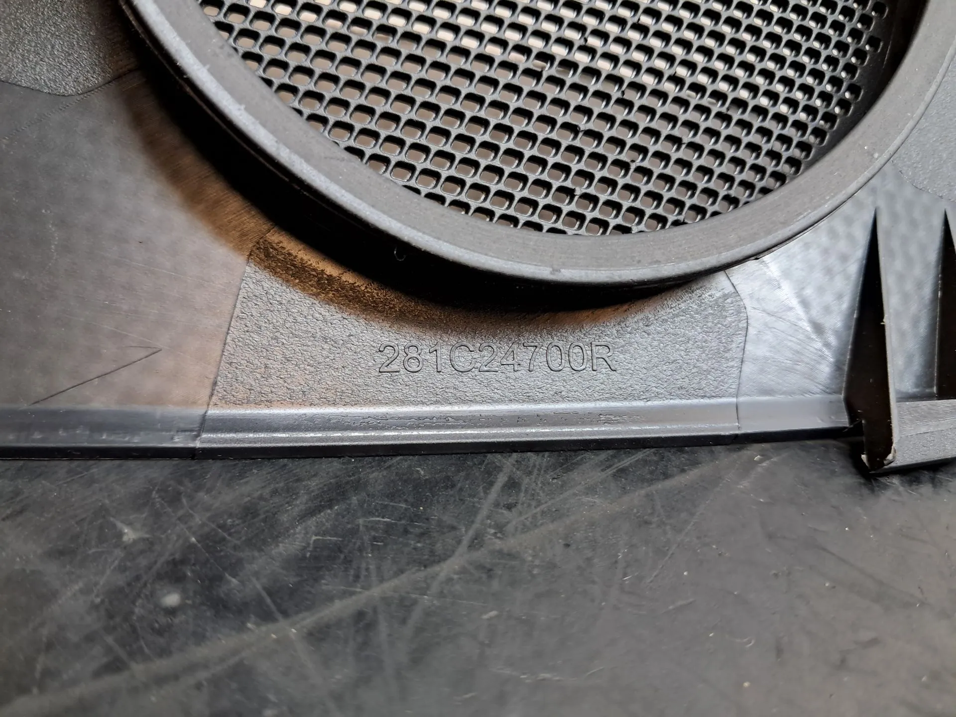 Tampa / cobertura genérica DACIA Spring Imagem-3