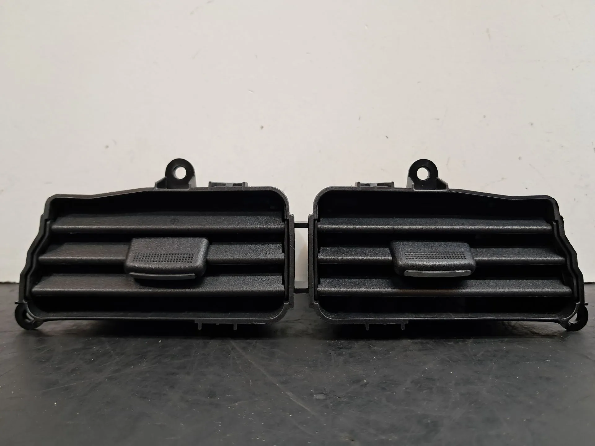 Difusor / saída de ar DACIA Spring Imagem-1